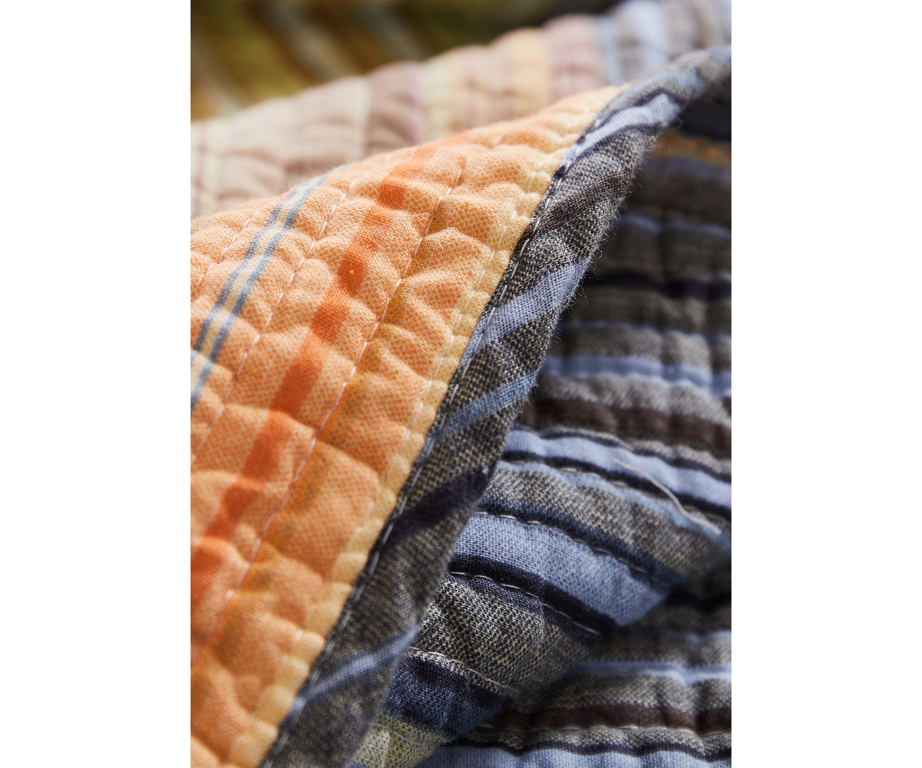 Katy Quilt and Pillow Sham Set