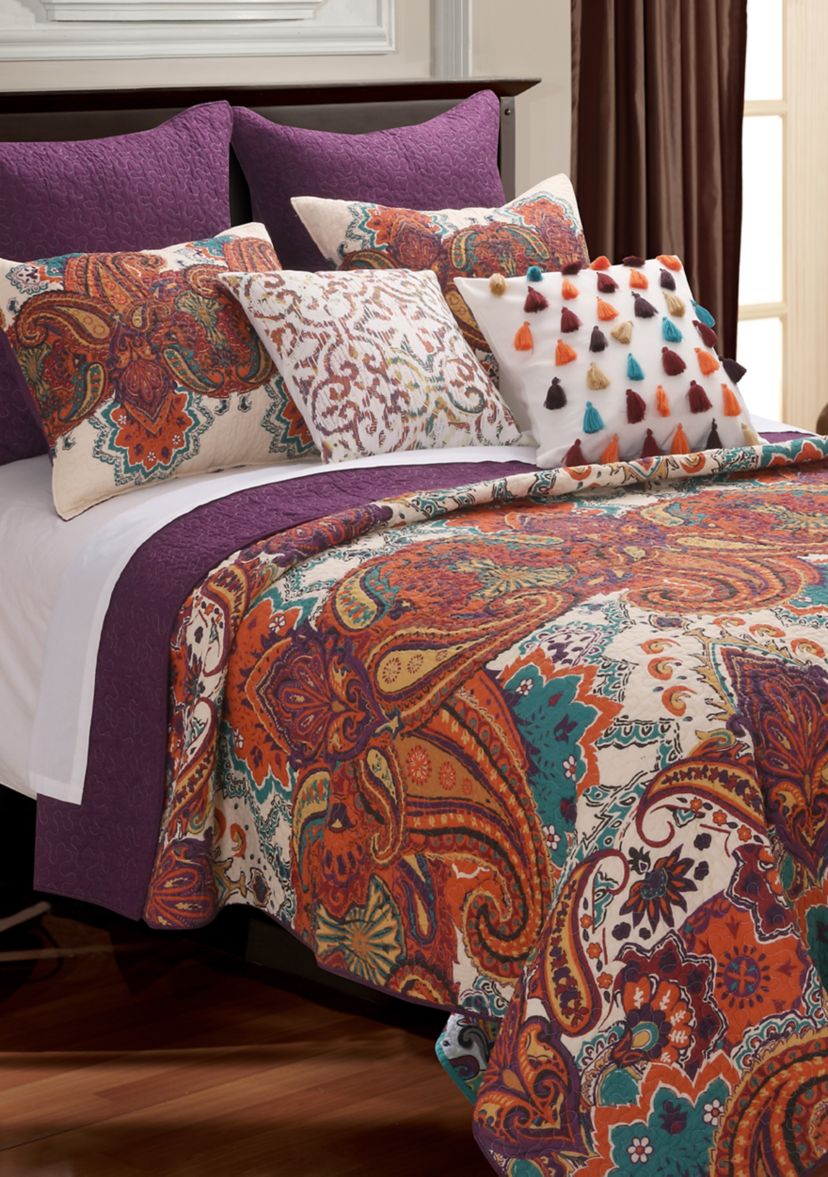 Nirvana Quilt and Pillow Sham Set