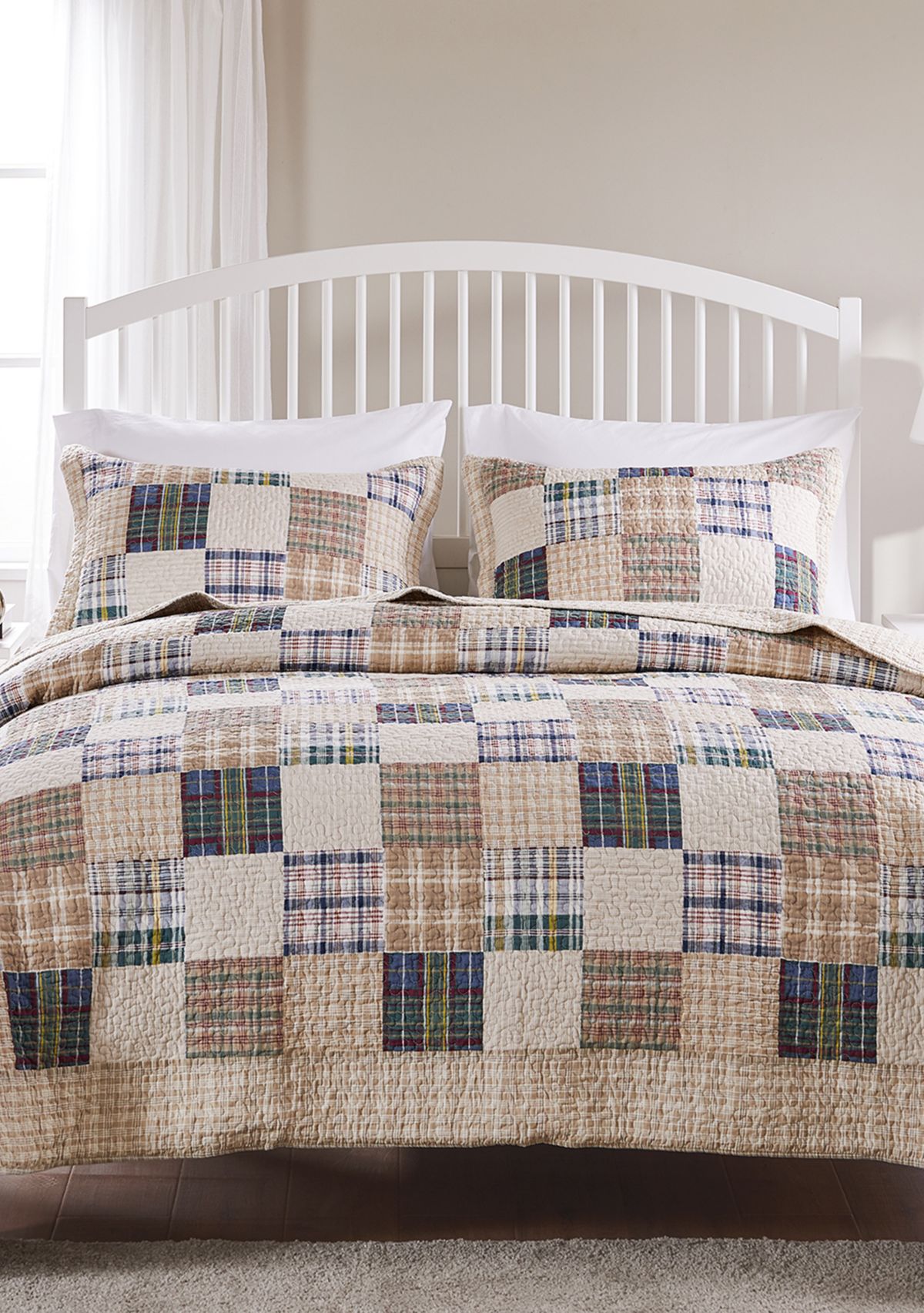 Oxford Quilt and Pillow Sham Set