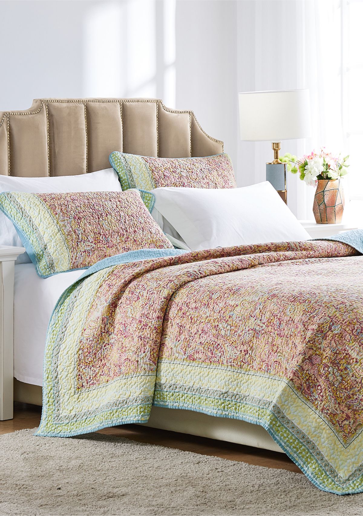 Palisades Quilt and Pillow Sham Set