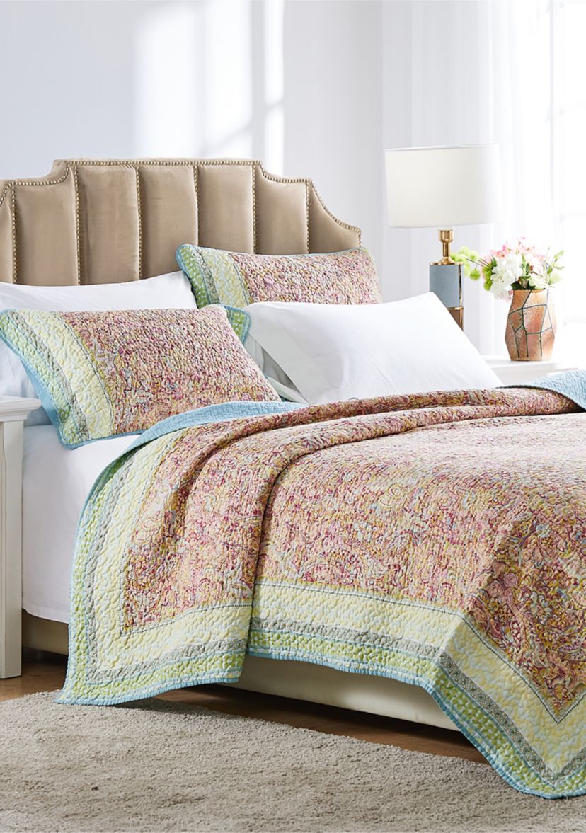 Palisades Quilt and Pillow Sham Set