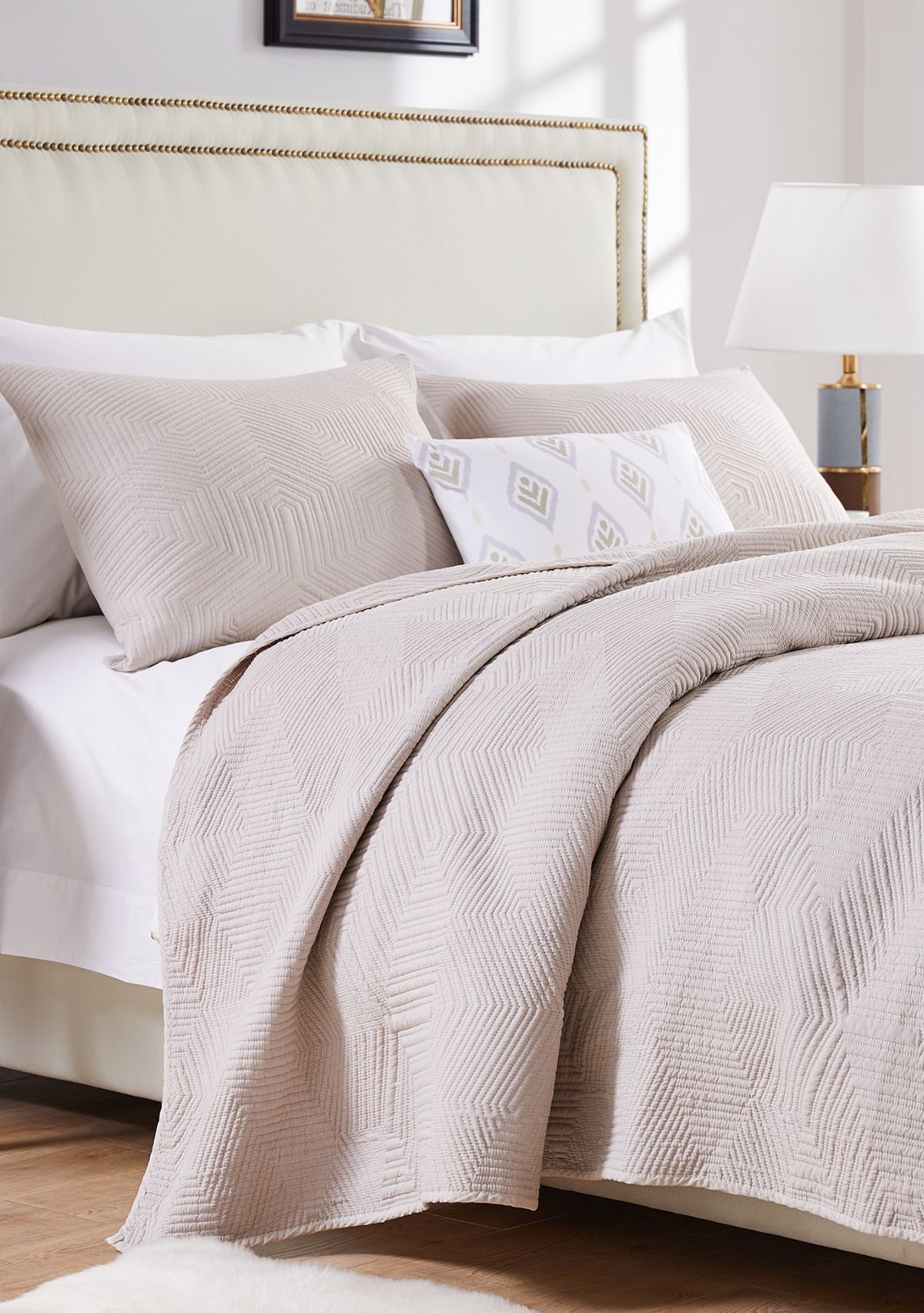 Parker Quilt and Pillow Sham Set