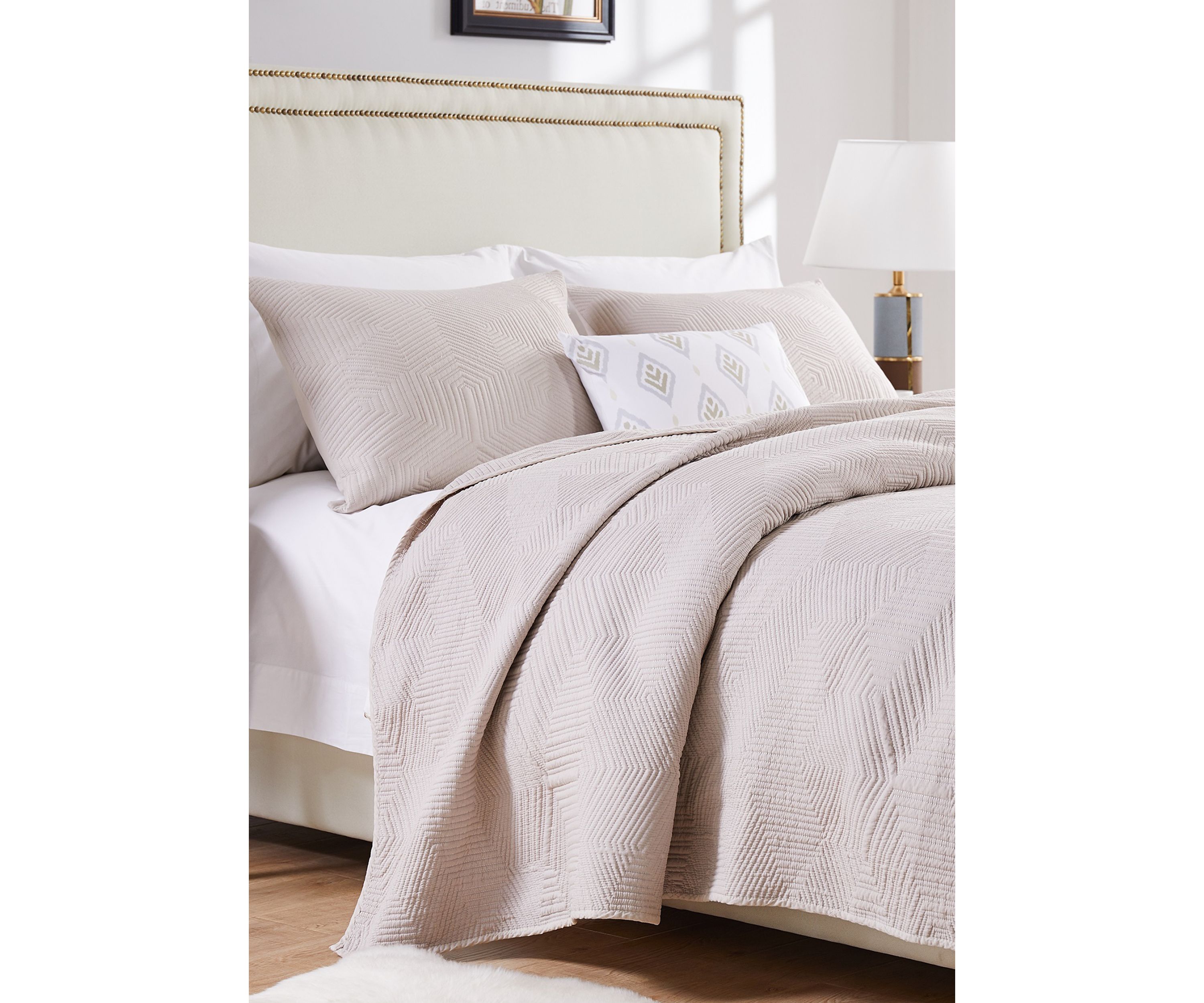 Parker Quilt and Pillow Sham Set
