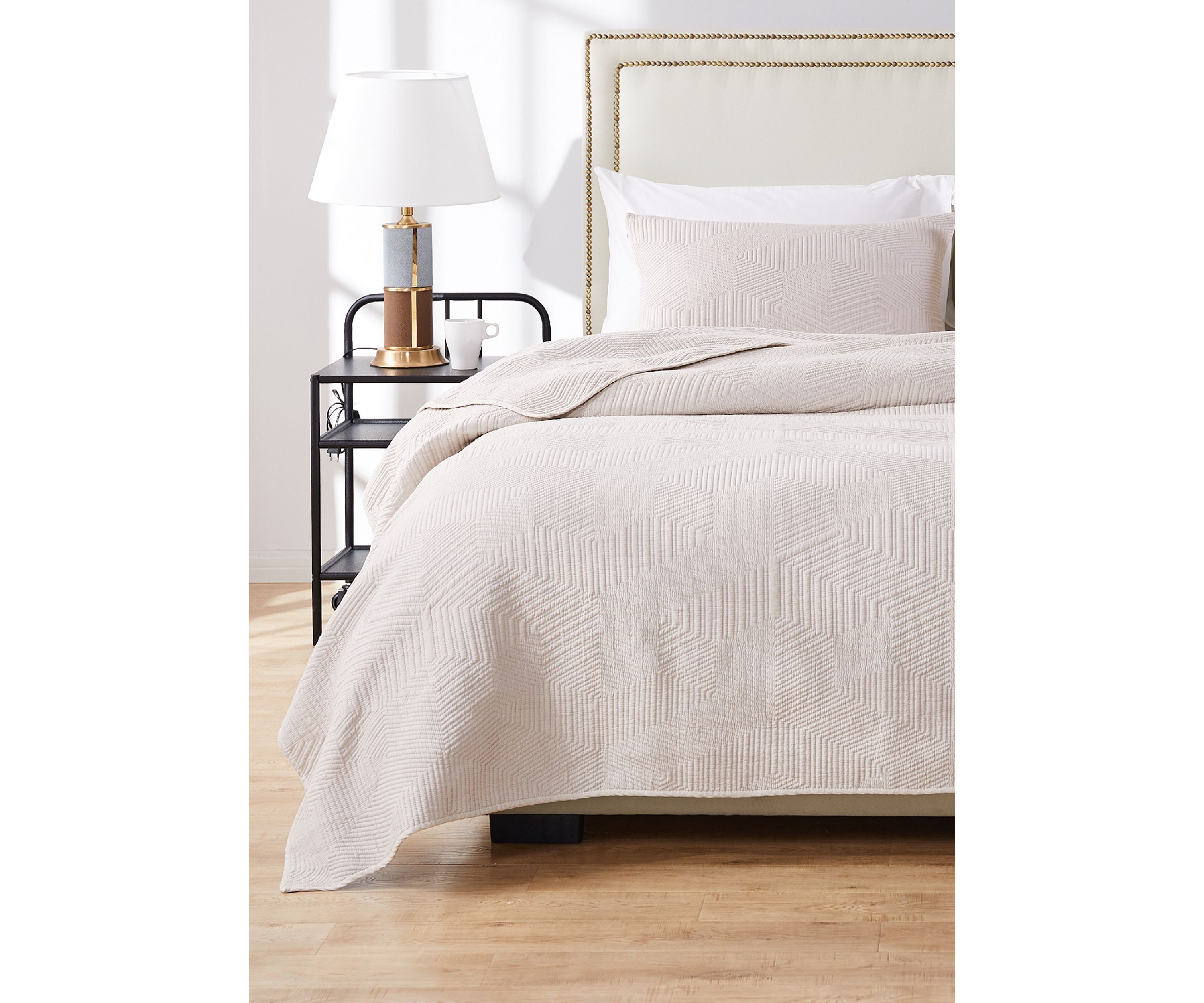 Parker Quilt and Pillow Sham Set