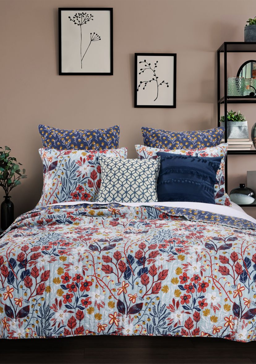 Perry Quilt and Pillow Sham Set