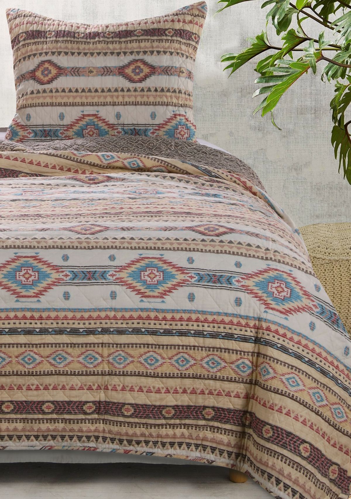 Phoenix Quilt and Pillow Sham Set