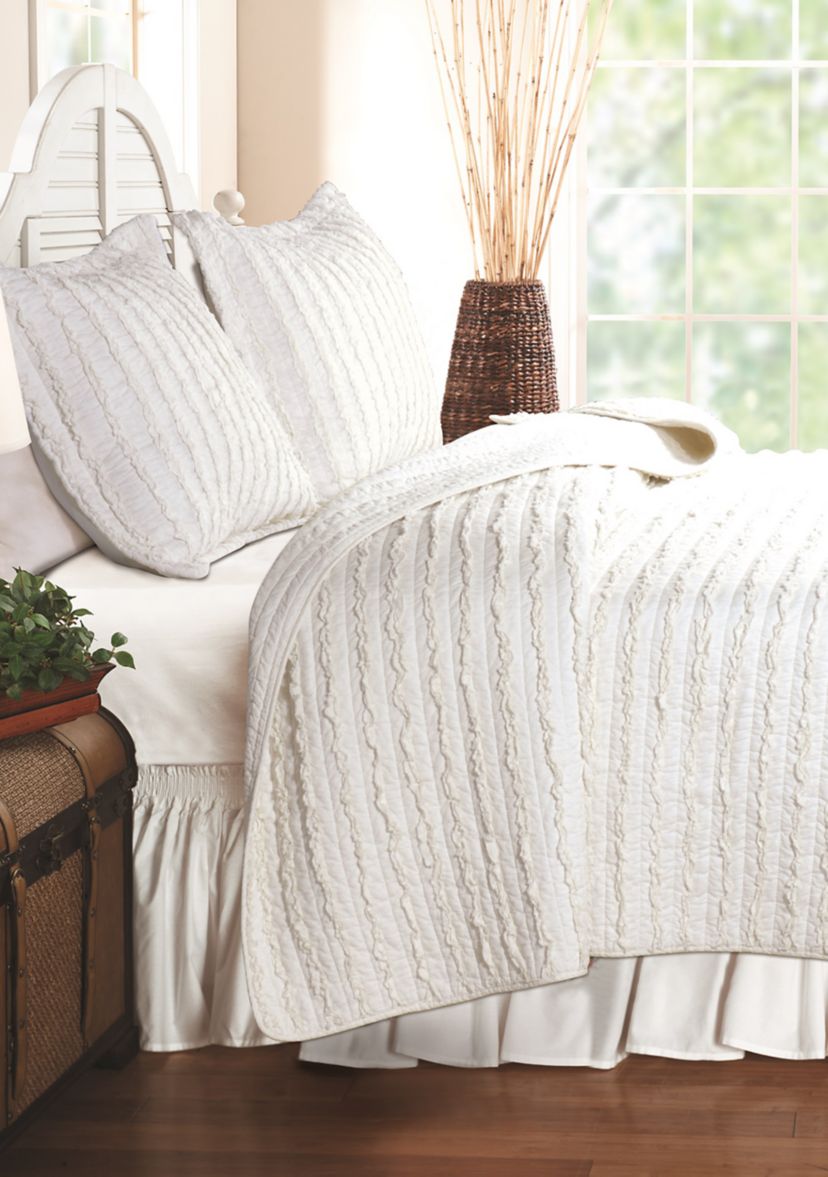 Ruffled Quilt and Pillow Sham Set