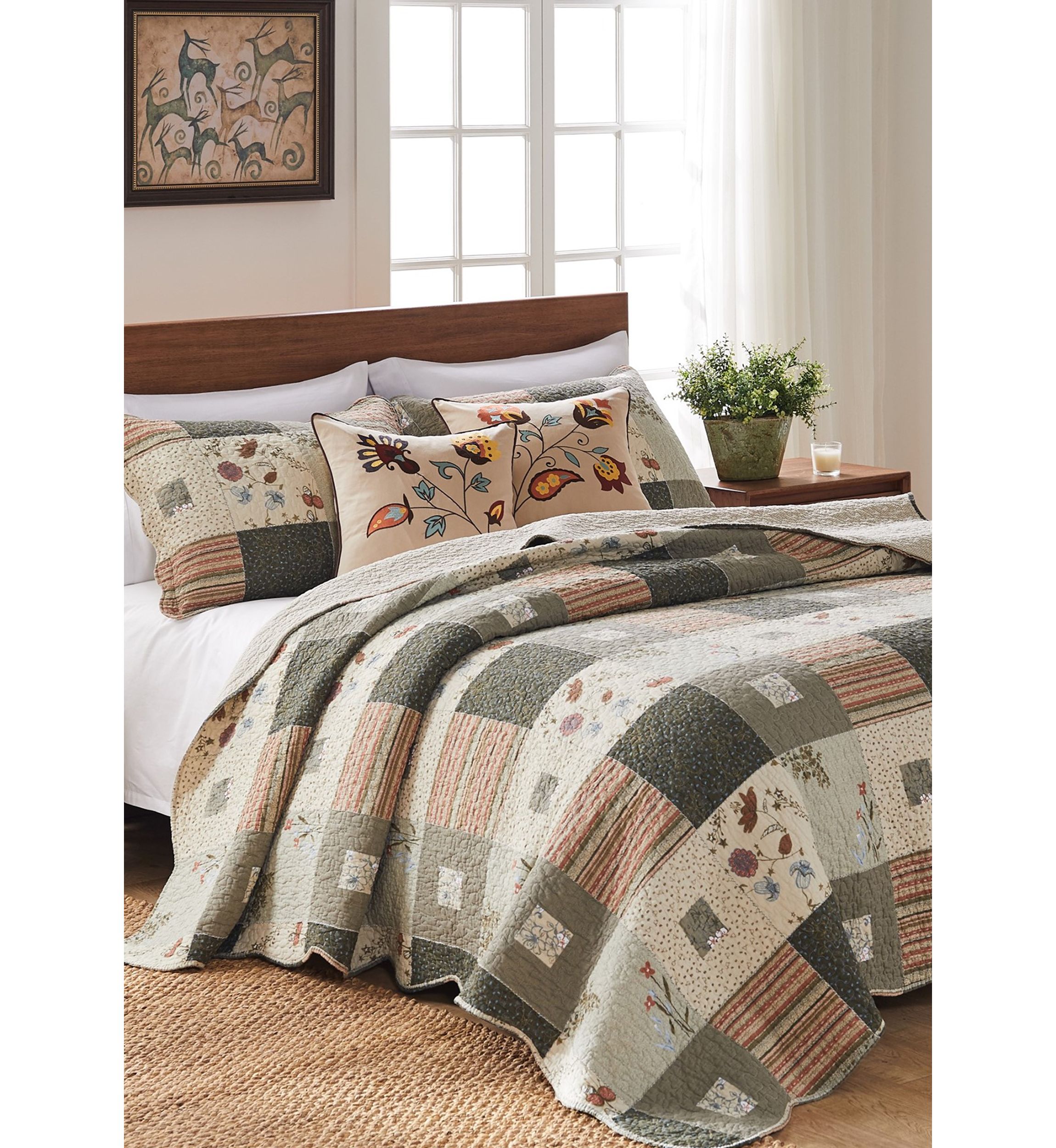 Sedona Quilt and Pillow Sham Set