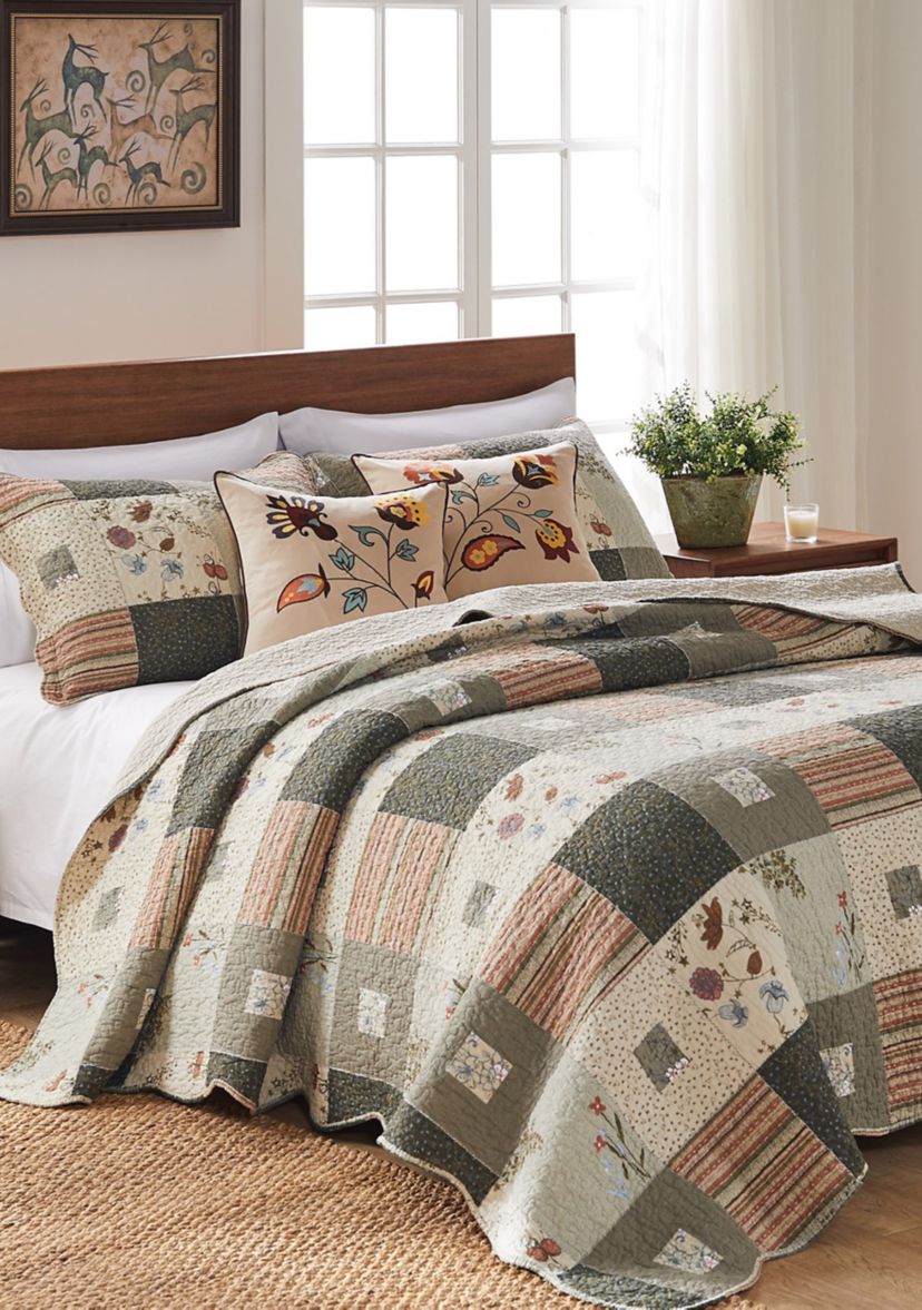 Sedona Quilt and Pillow Sham Set