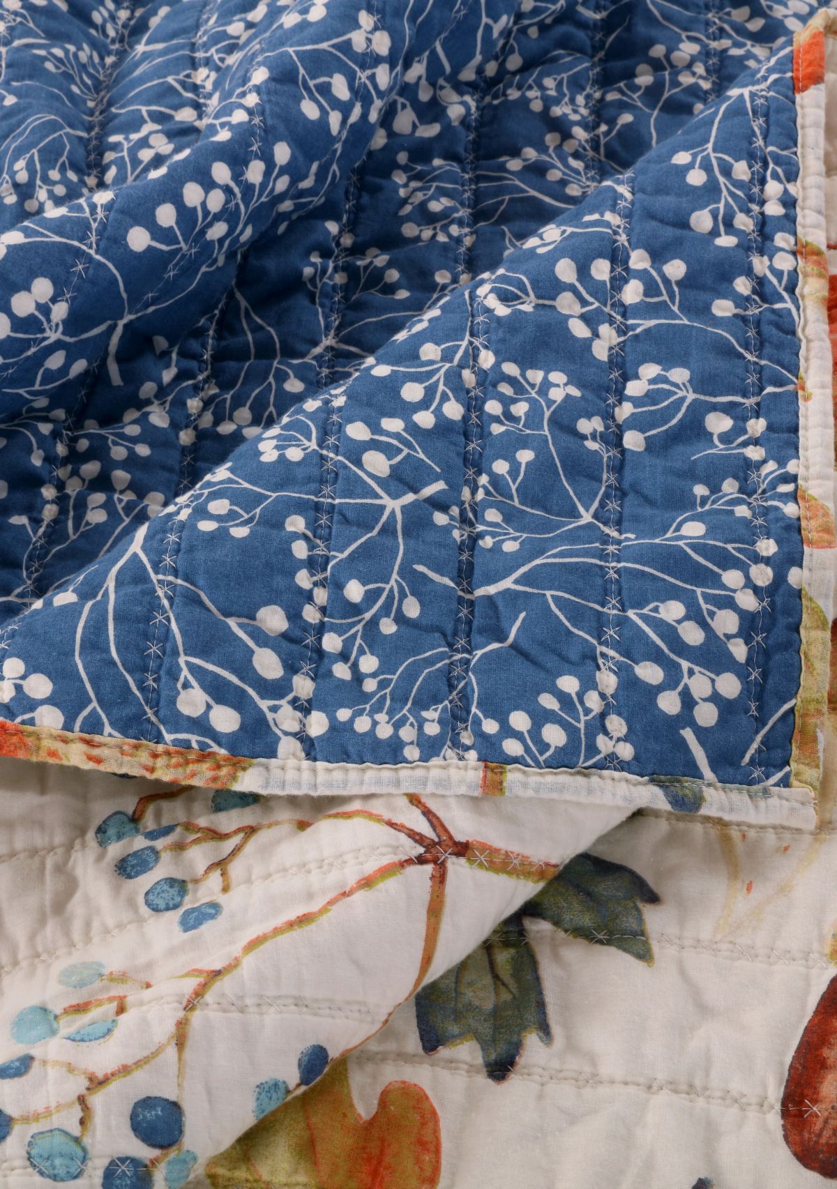 Willow Quilt and Pillow Sham Set