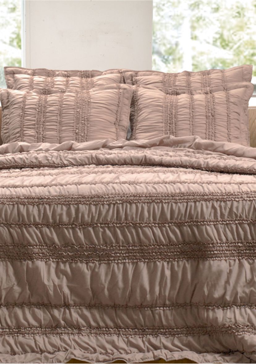 Tiana Quilt and Pillow Sham Set