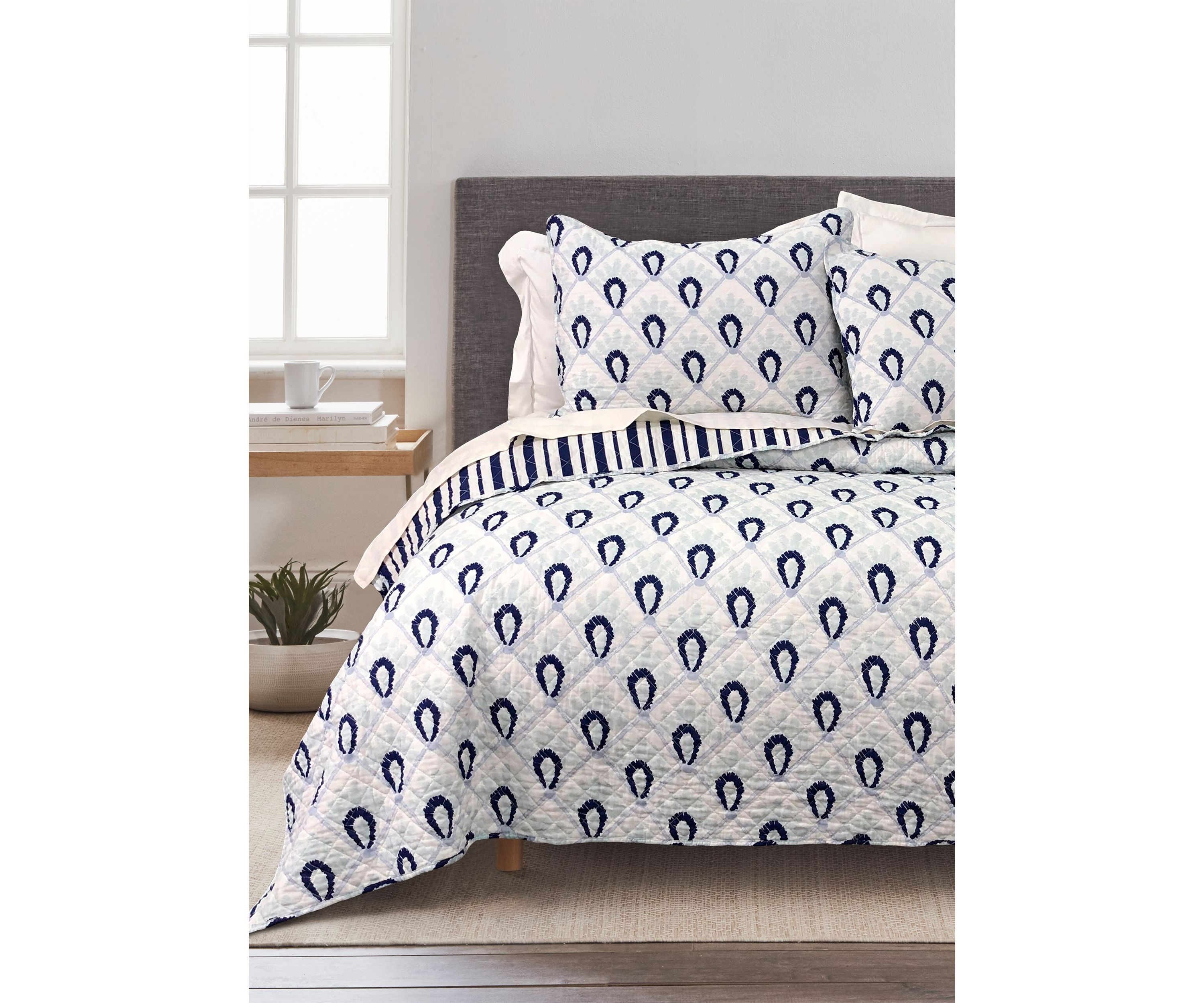 Sunny Diamond Quilt Set