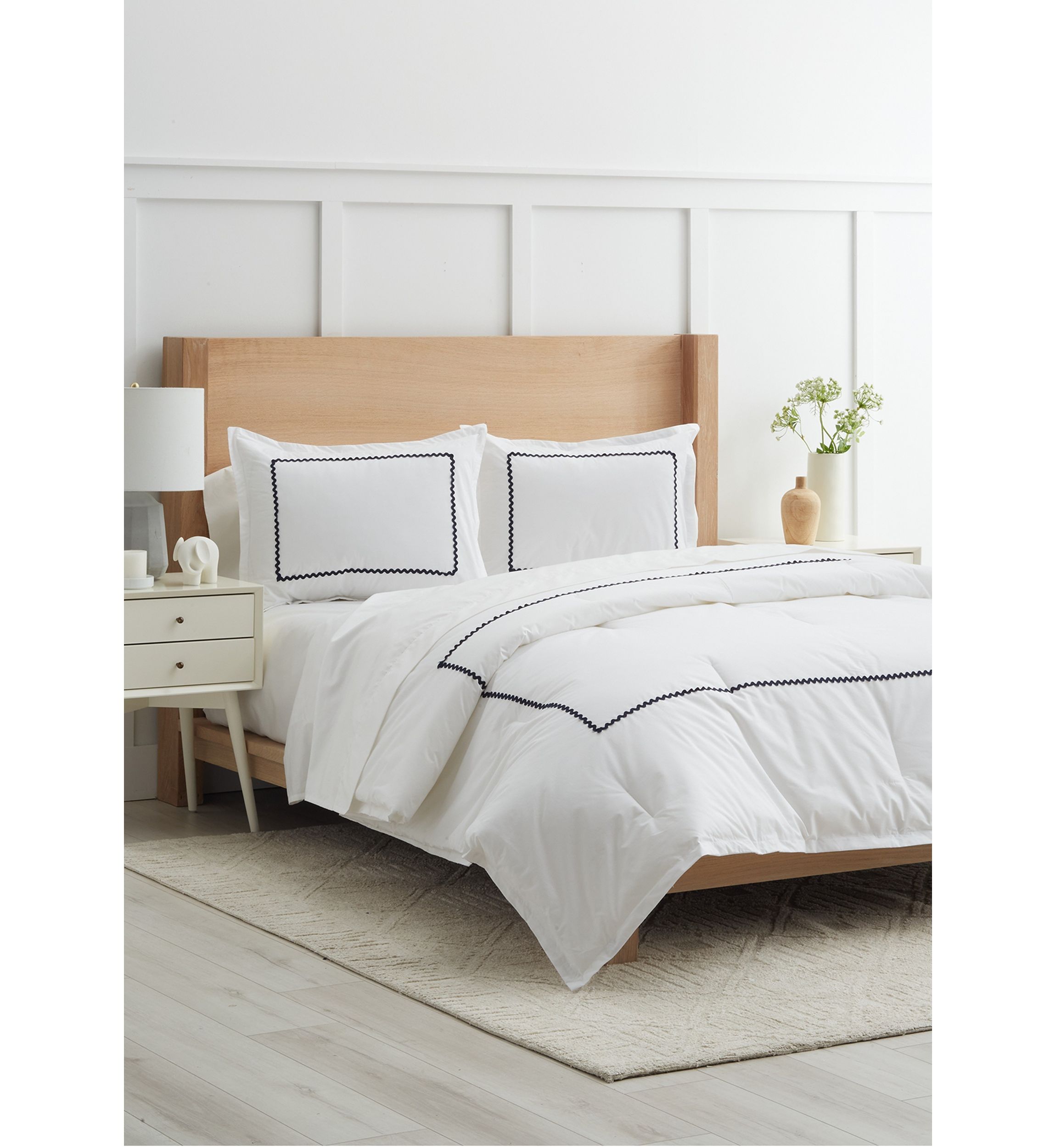 Rickrack Border Comforter Set