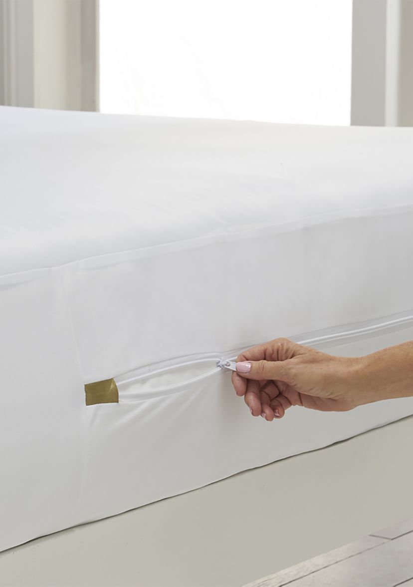Stretchy Fit Waterproof Mattress Encasement Set for Allergy & Bed Bug Protection with Waterproof Pillow Zipper Protectors 