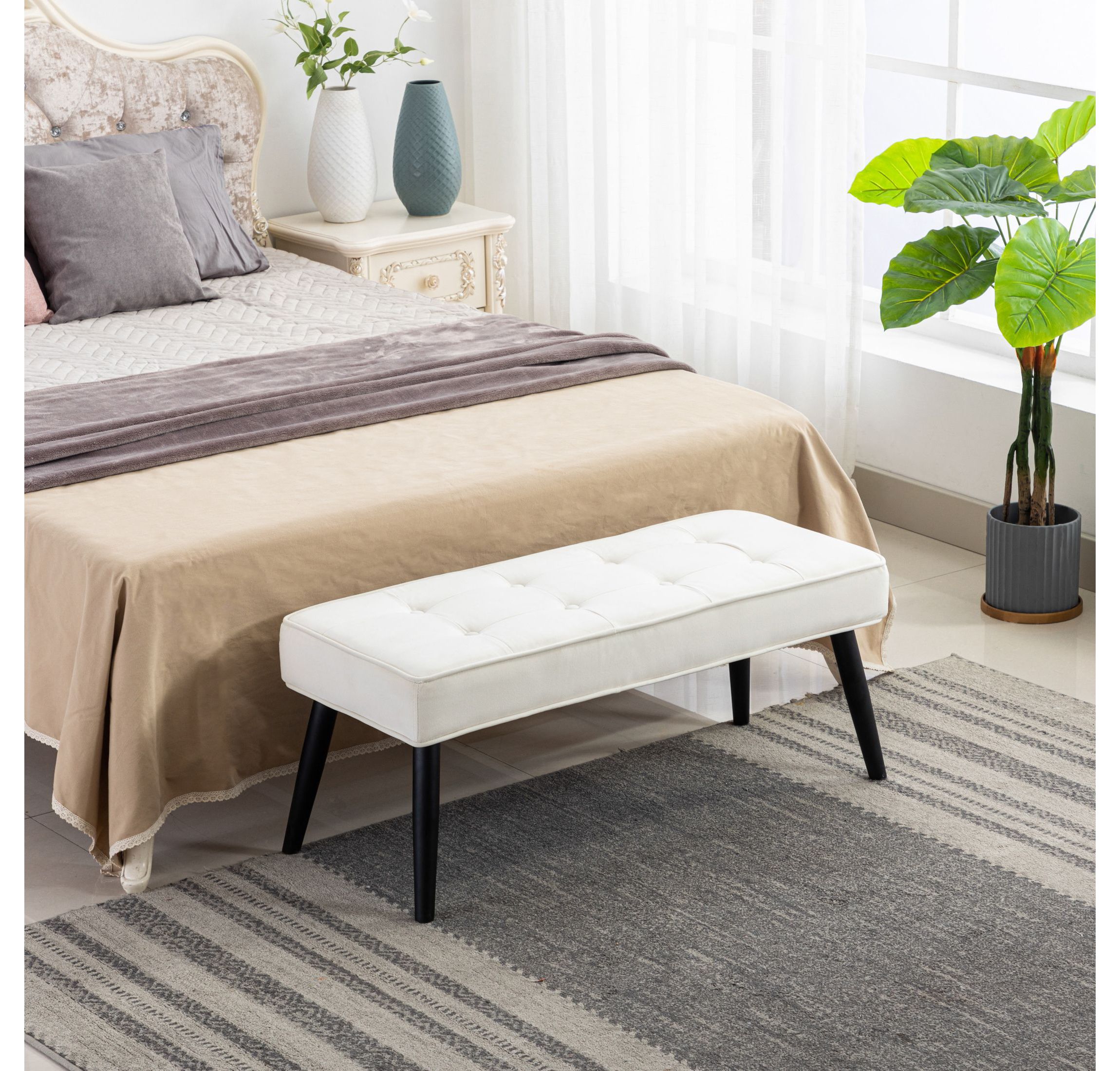 Button Tuffed Velvet Upholstered Bench