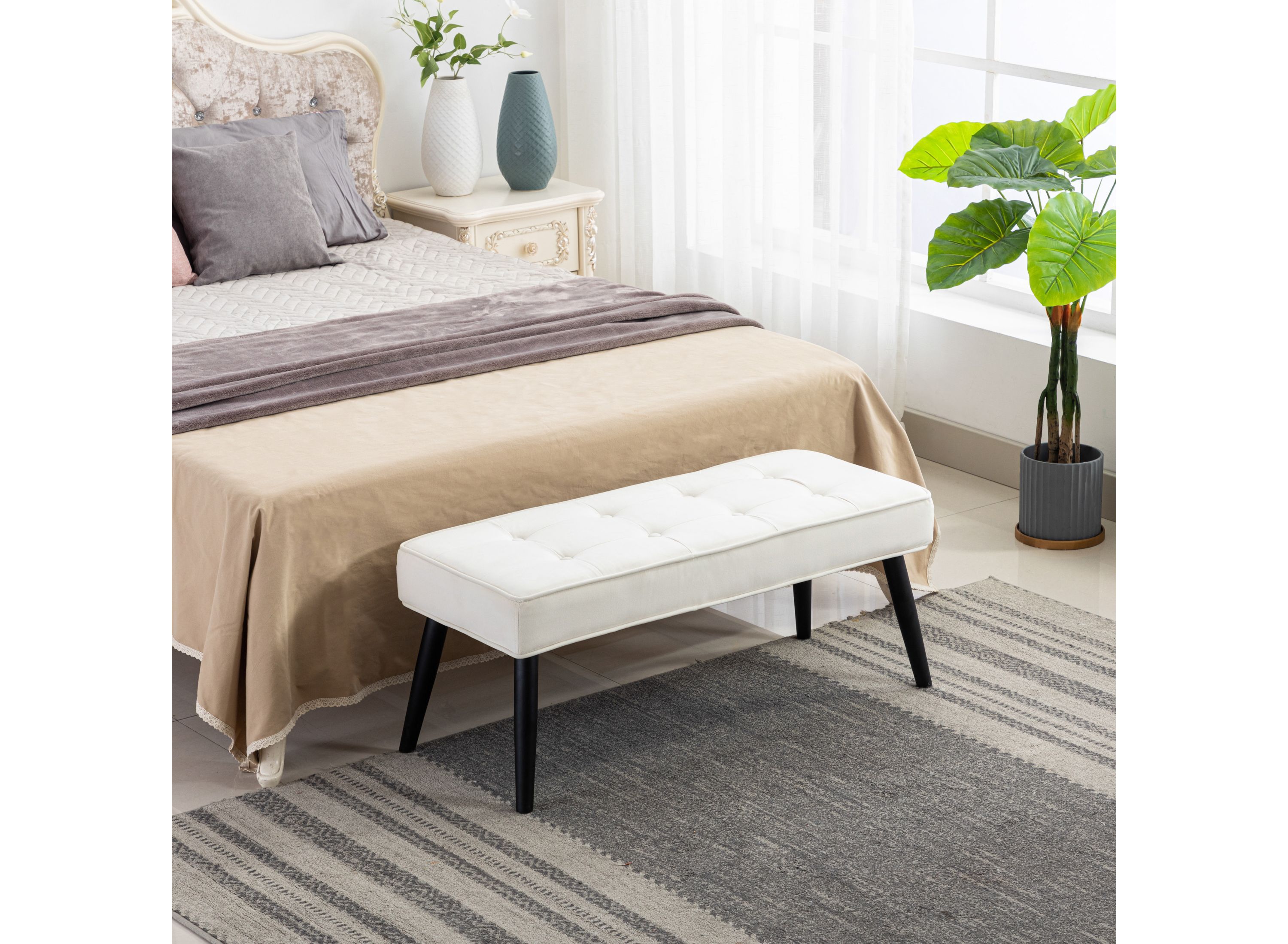 Button Tuffed Velvet Upholstered Bench