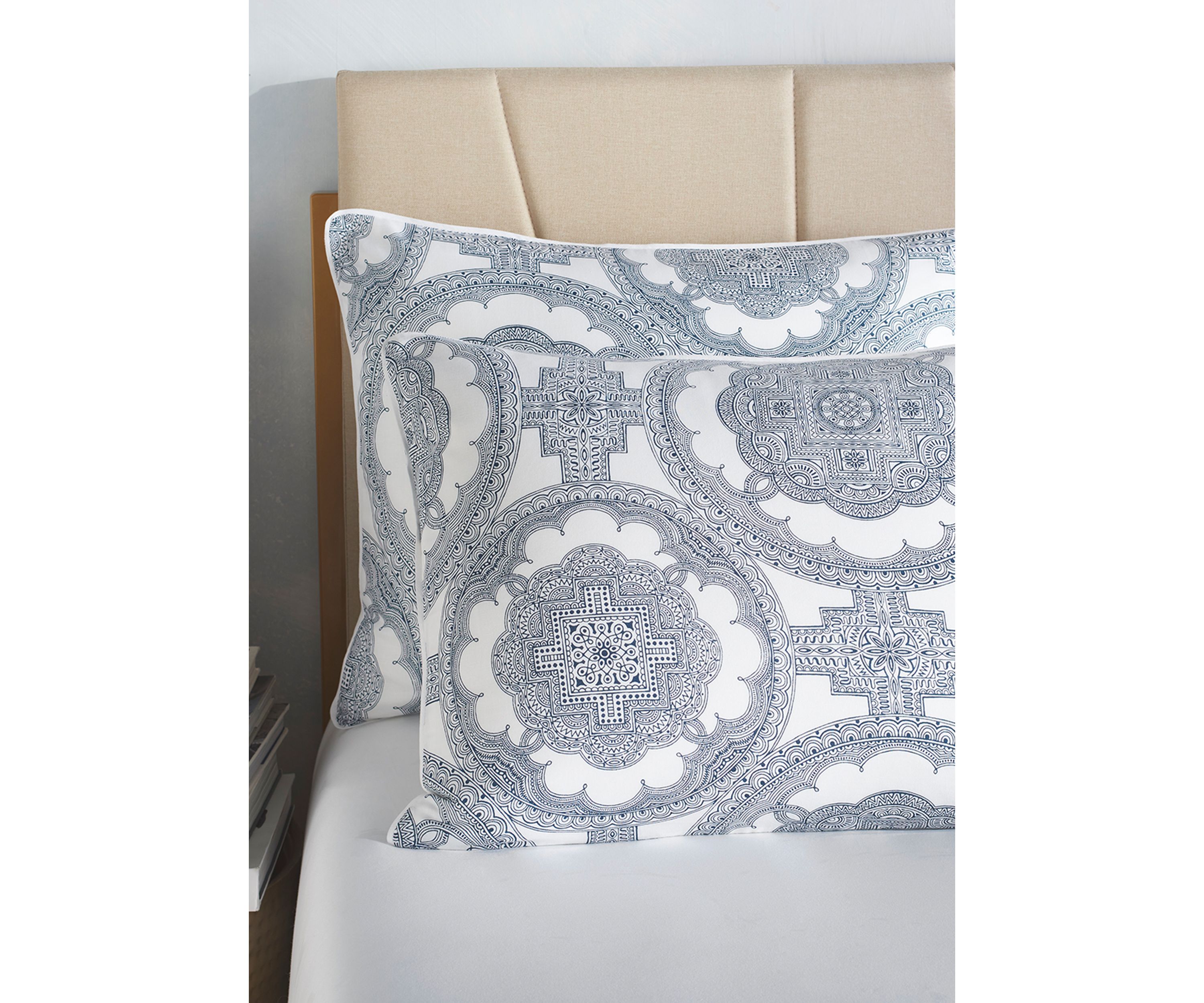 Corsica Medallion Comforter Set