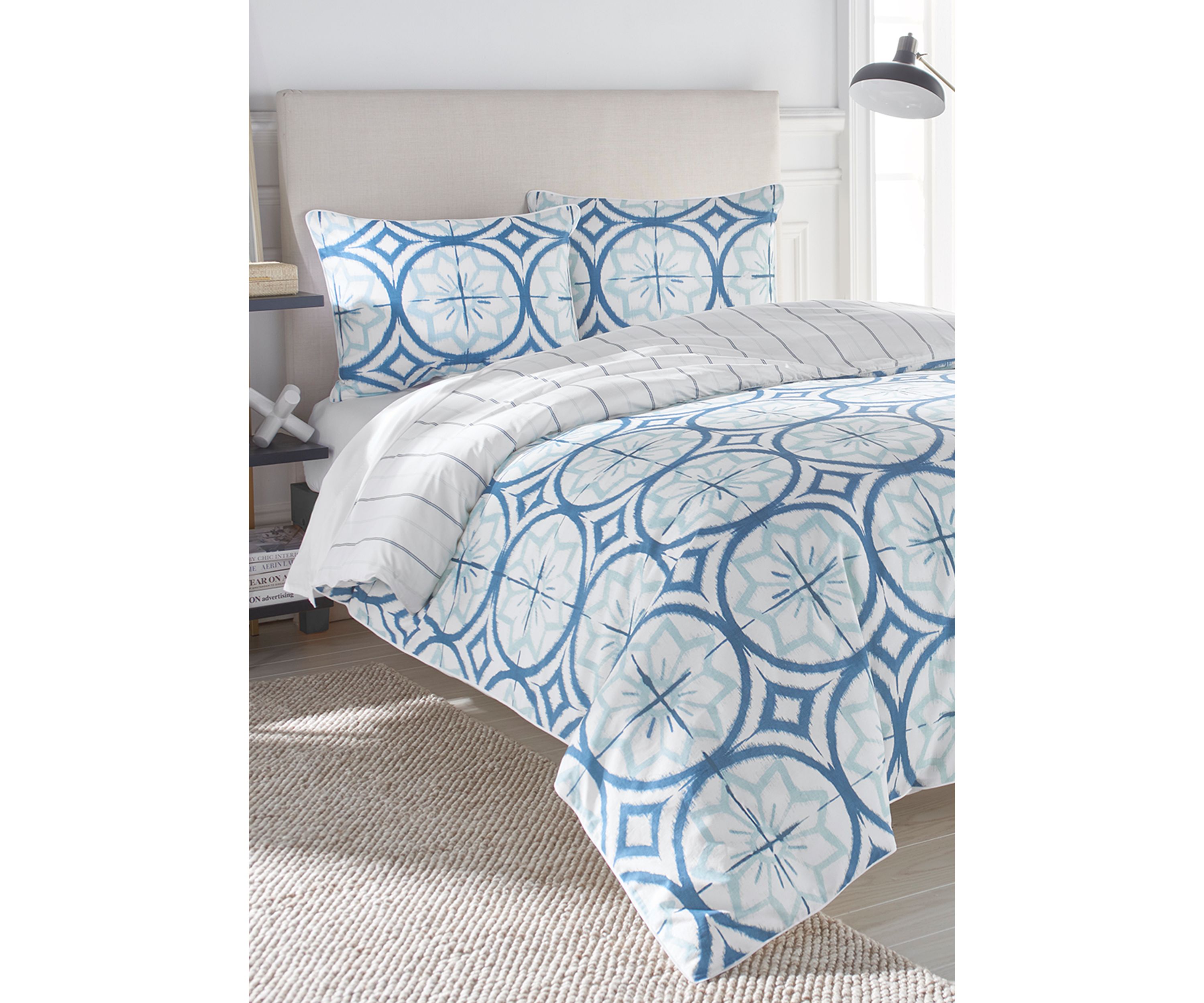 Pacifica Comforter Set