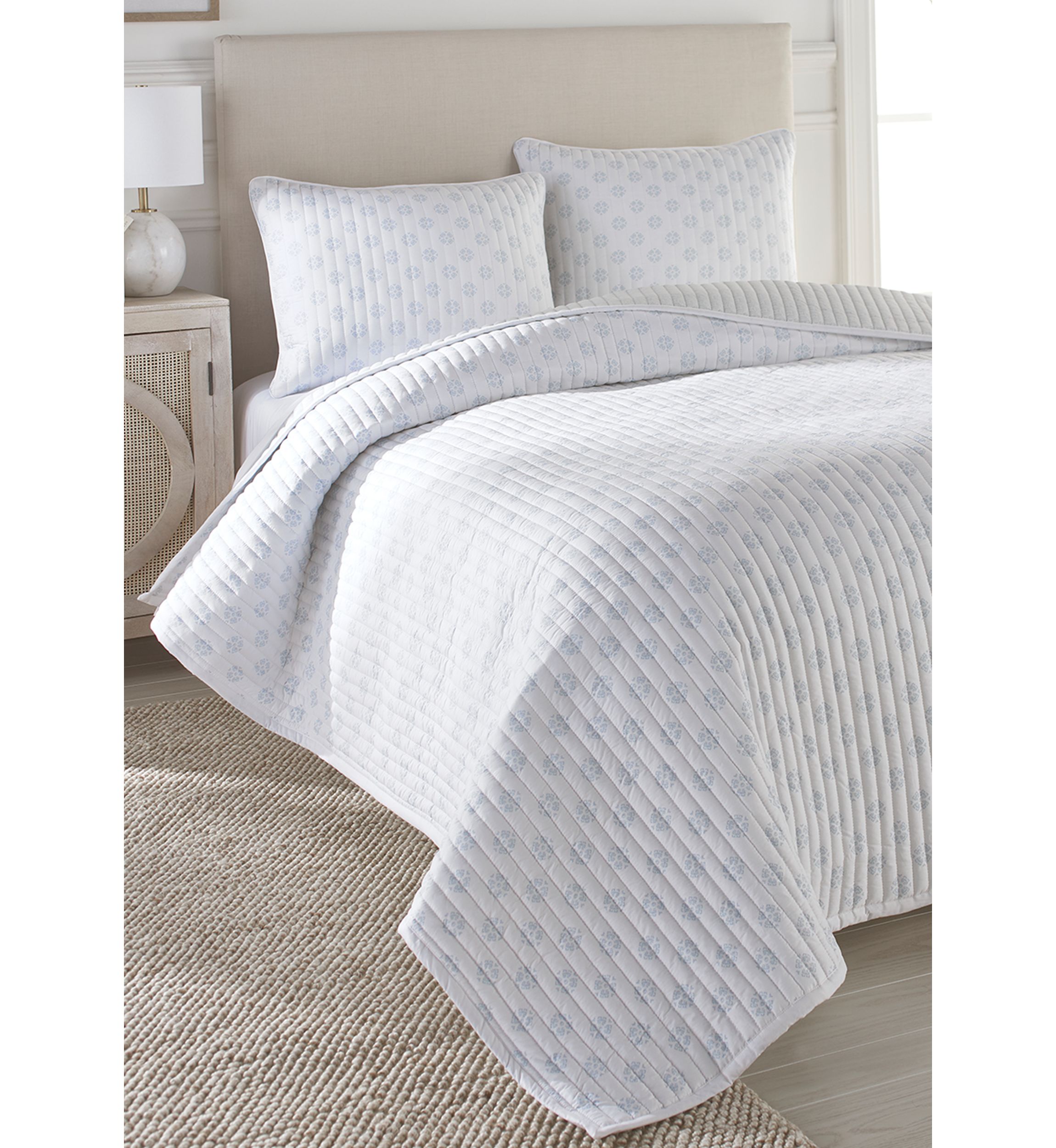 Global Geo Print Reversible Quilt Set