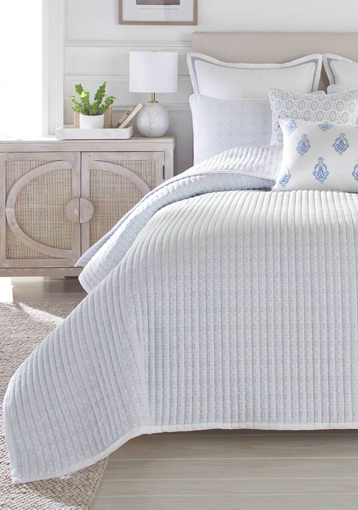 Global Geo Print Reversible Quilt Set