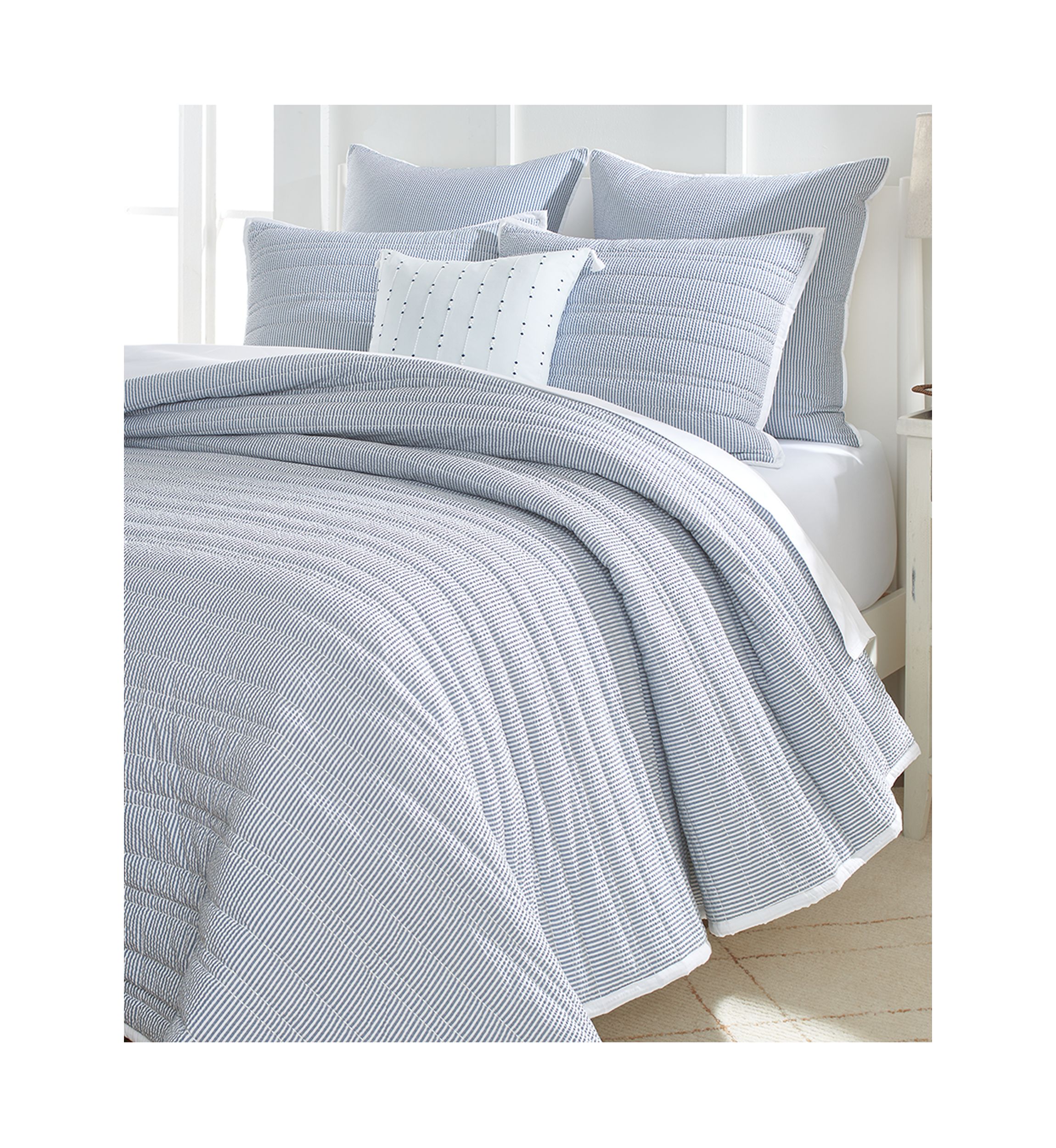 Seersucker Quilt Set