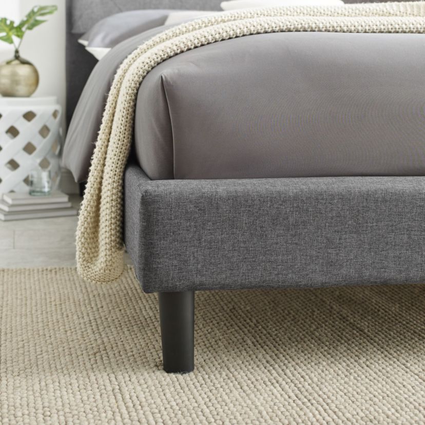 Monticello Tufted Platform Bed