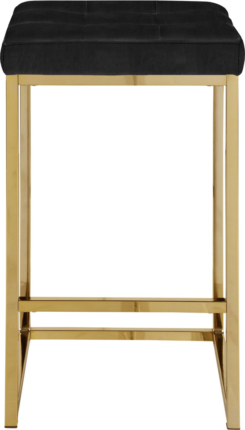 Nicola Stool