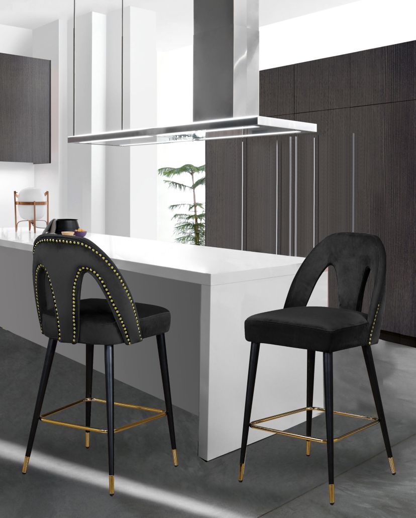 Akoya Stool