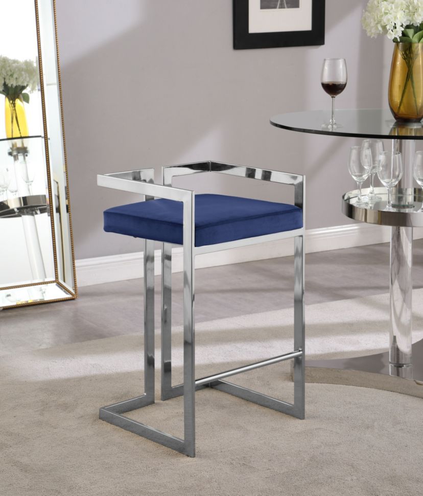 Ezra Stool