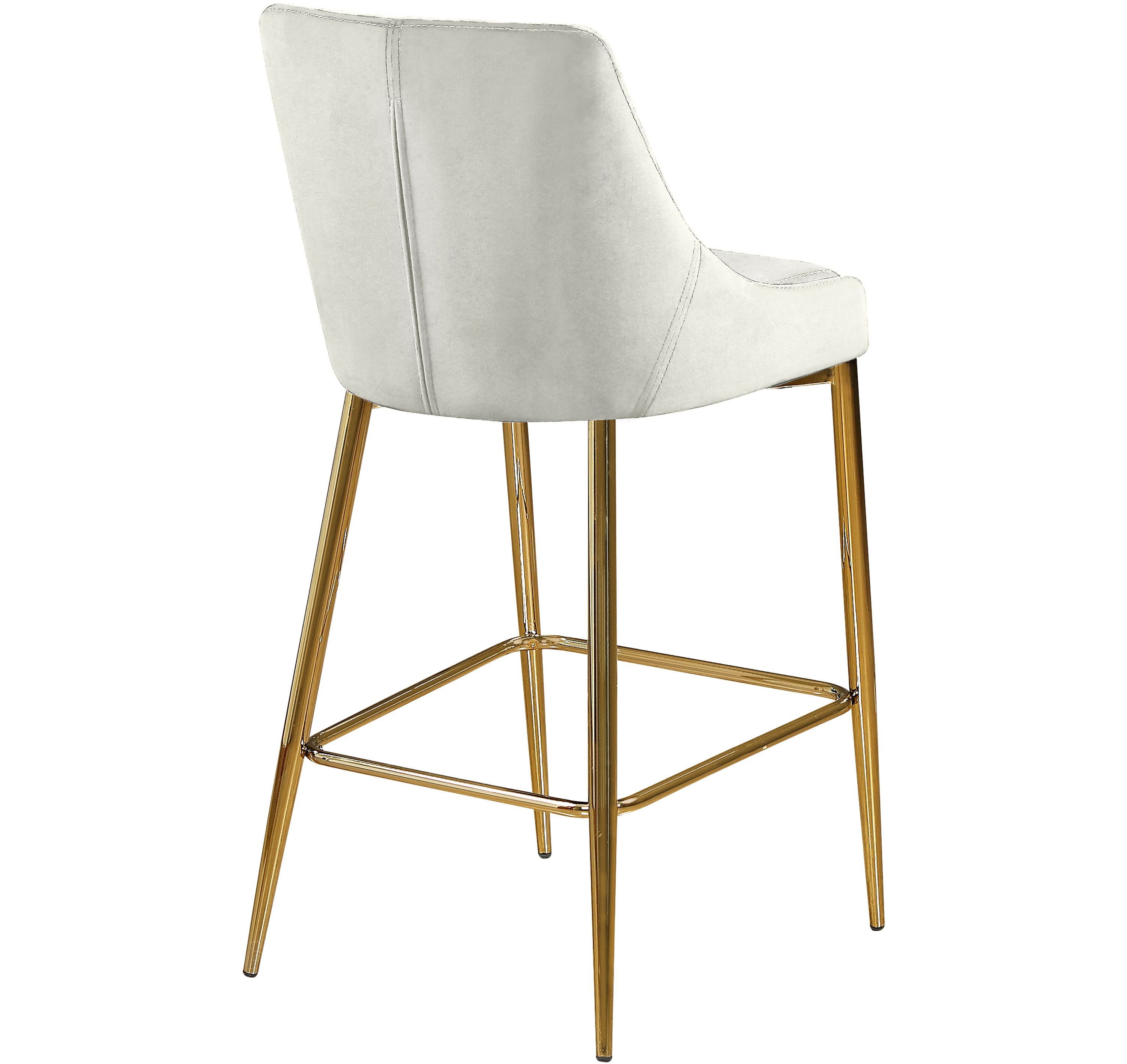 Karina Stool