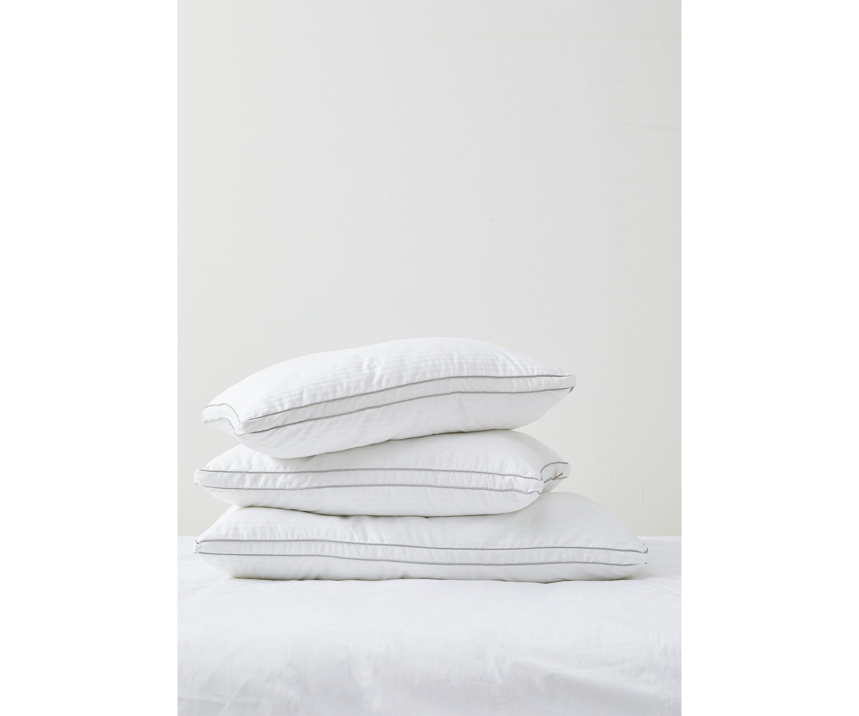 Egyptian Collection Medium/Firm Support Pillow