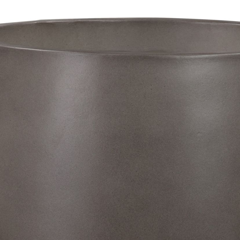Amethyst Large Round Lightweight Concrete Indoor or Outdoor Planter in gray