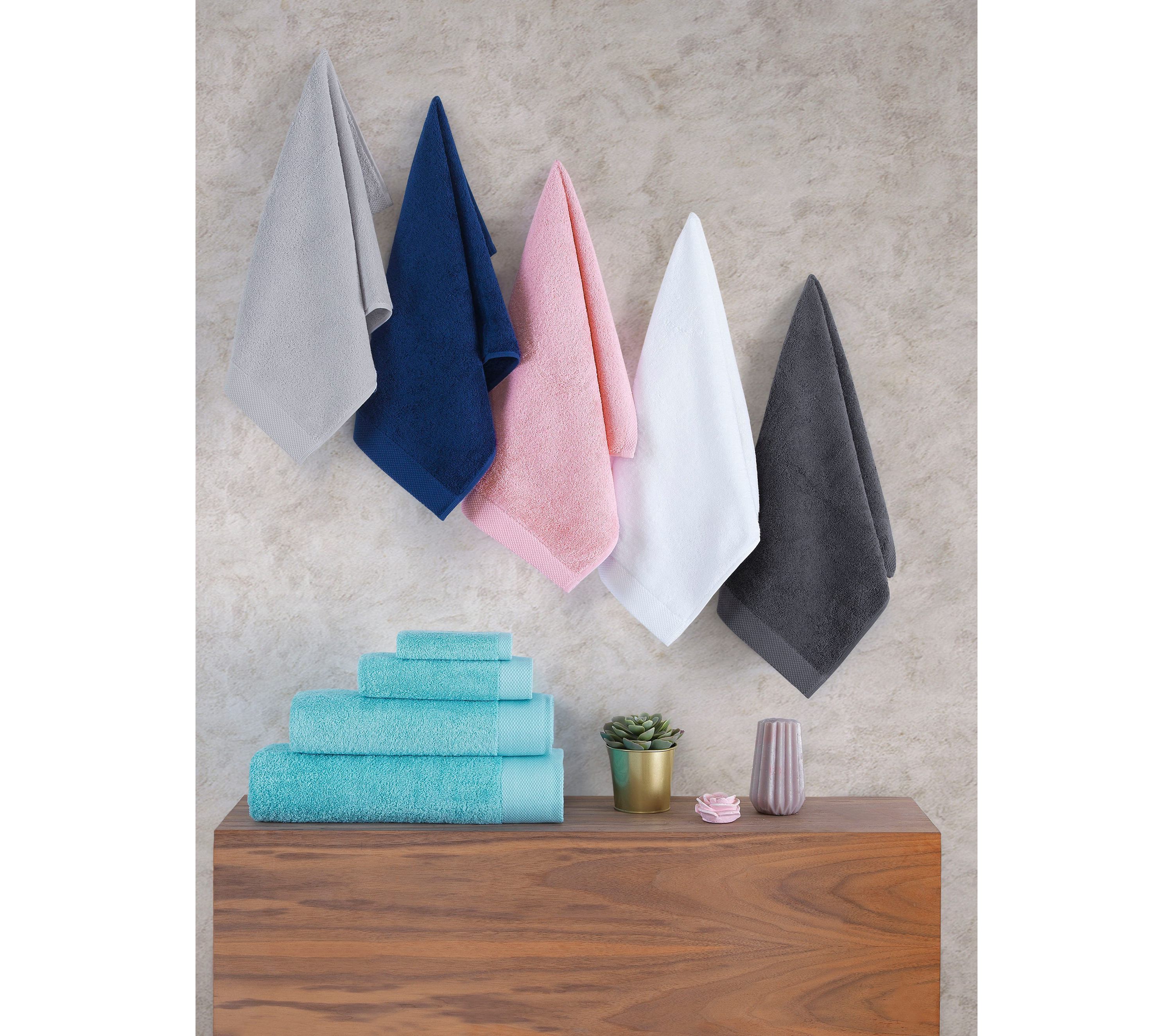Solid Signature Bath Mat
