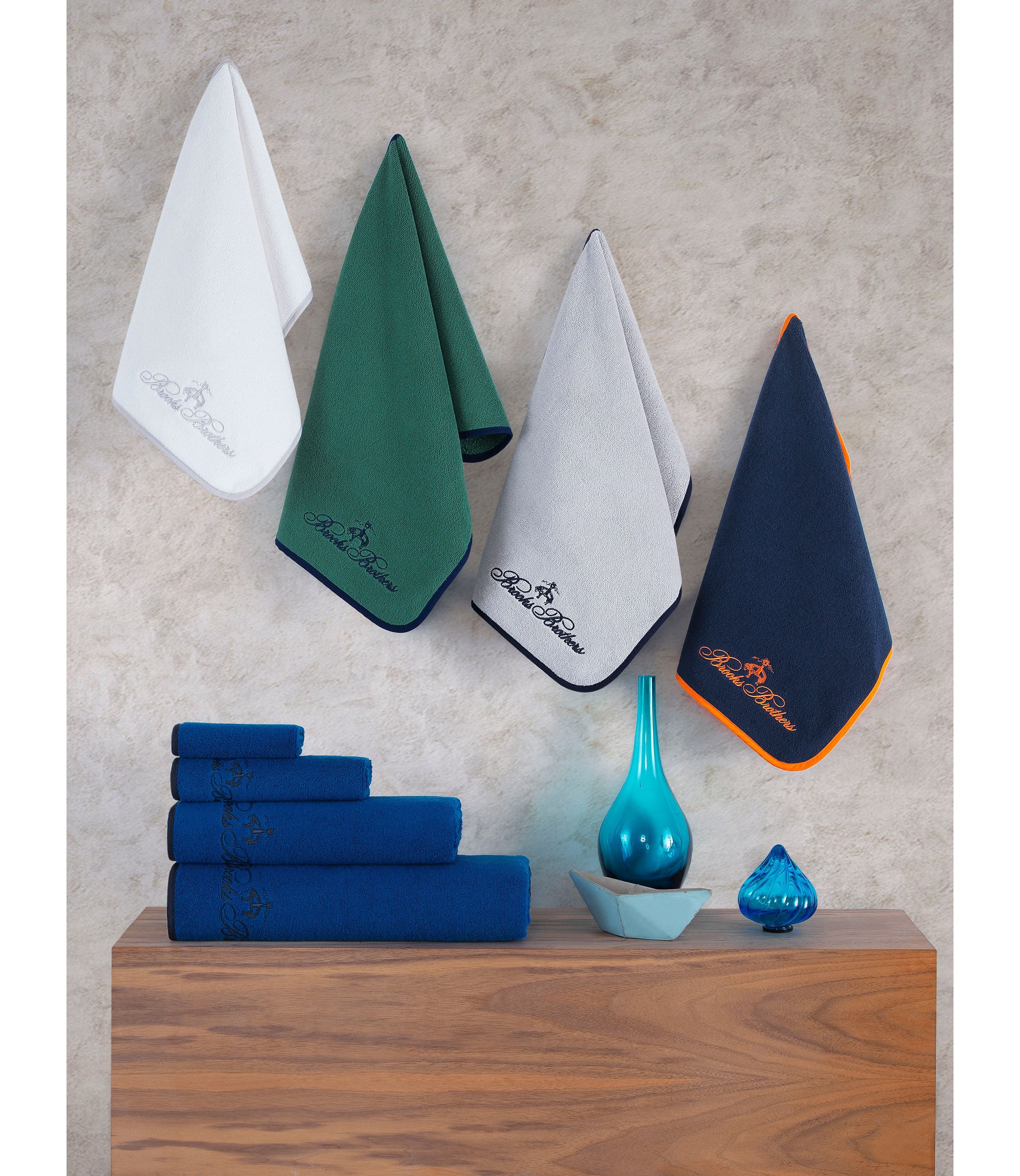 Contrast Frame Bath Towel