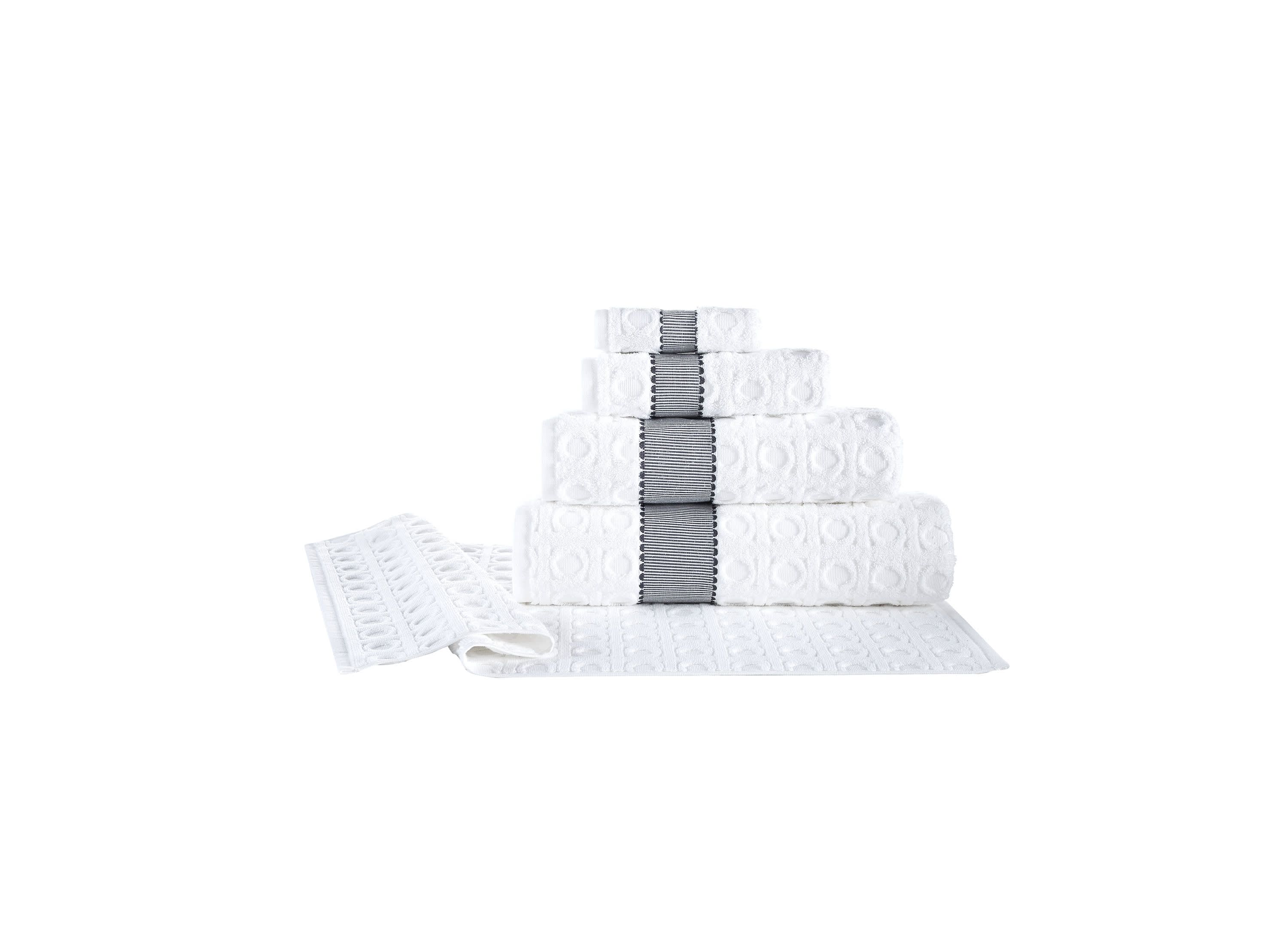 Circle in Square Bath Sheet