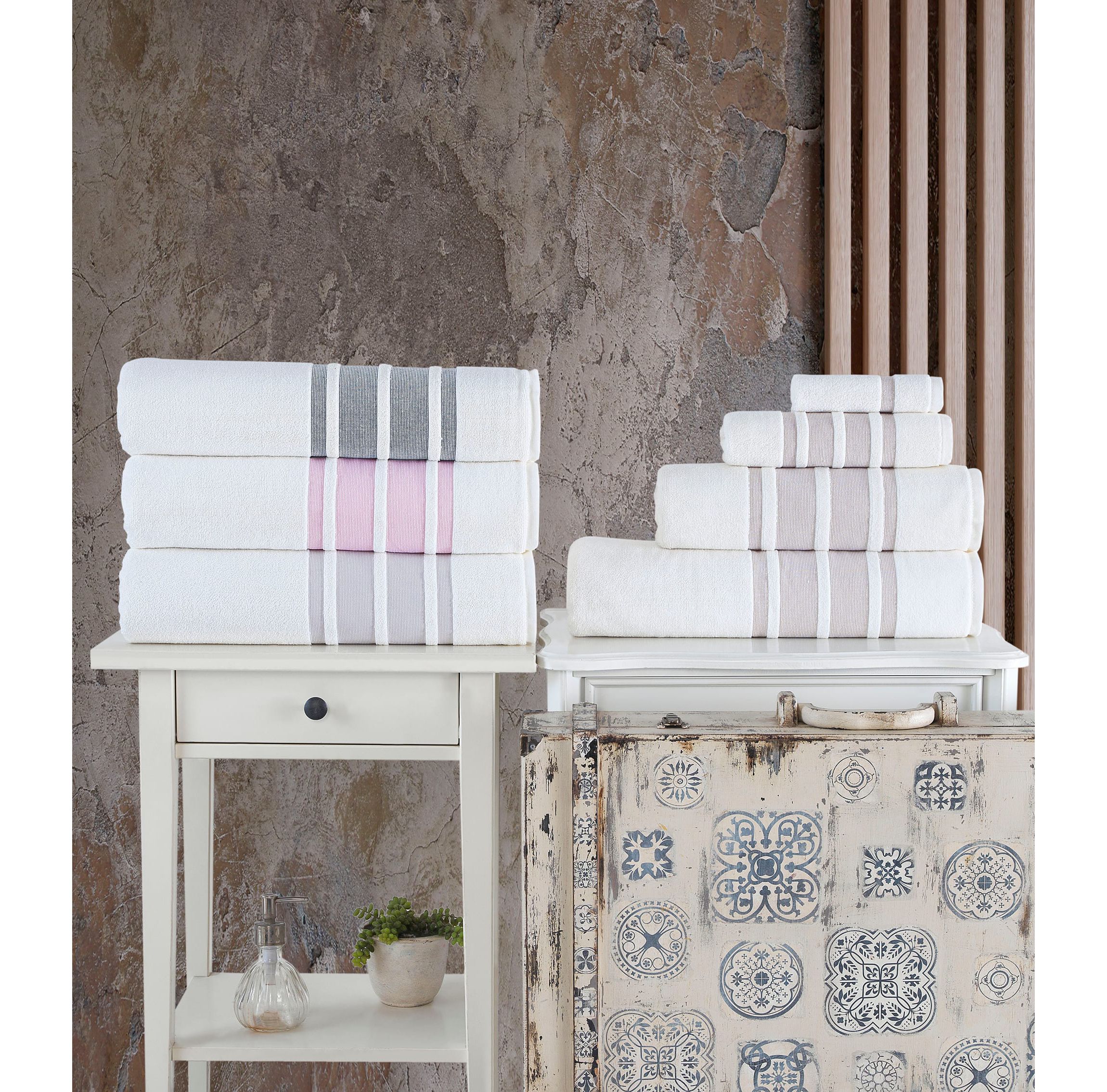 Contrast Border Bath Sheet