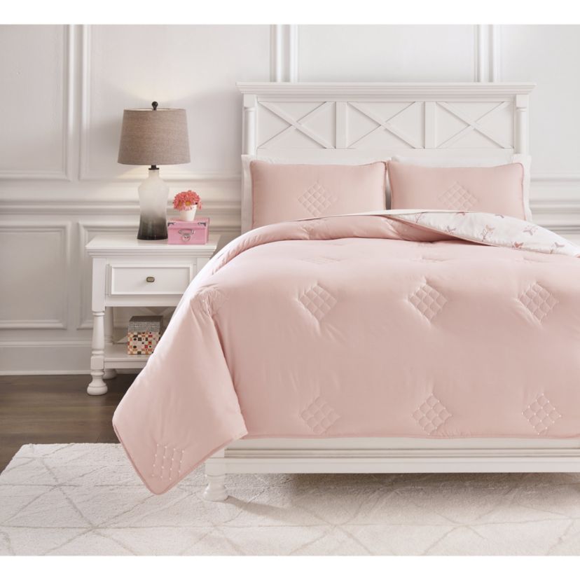 Lexann Comforter Set