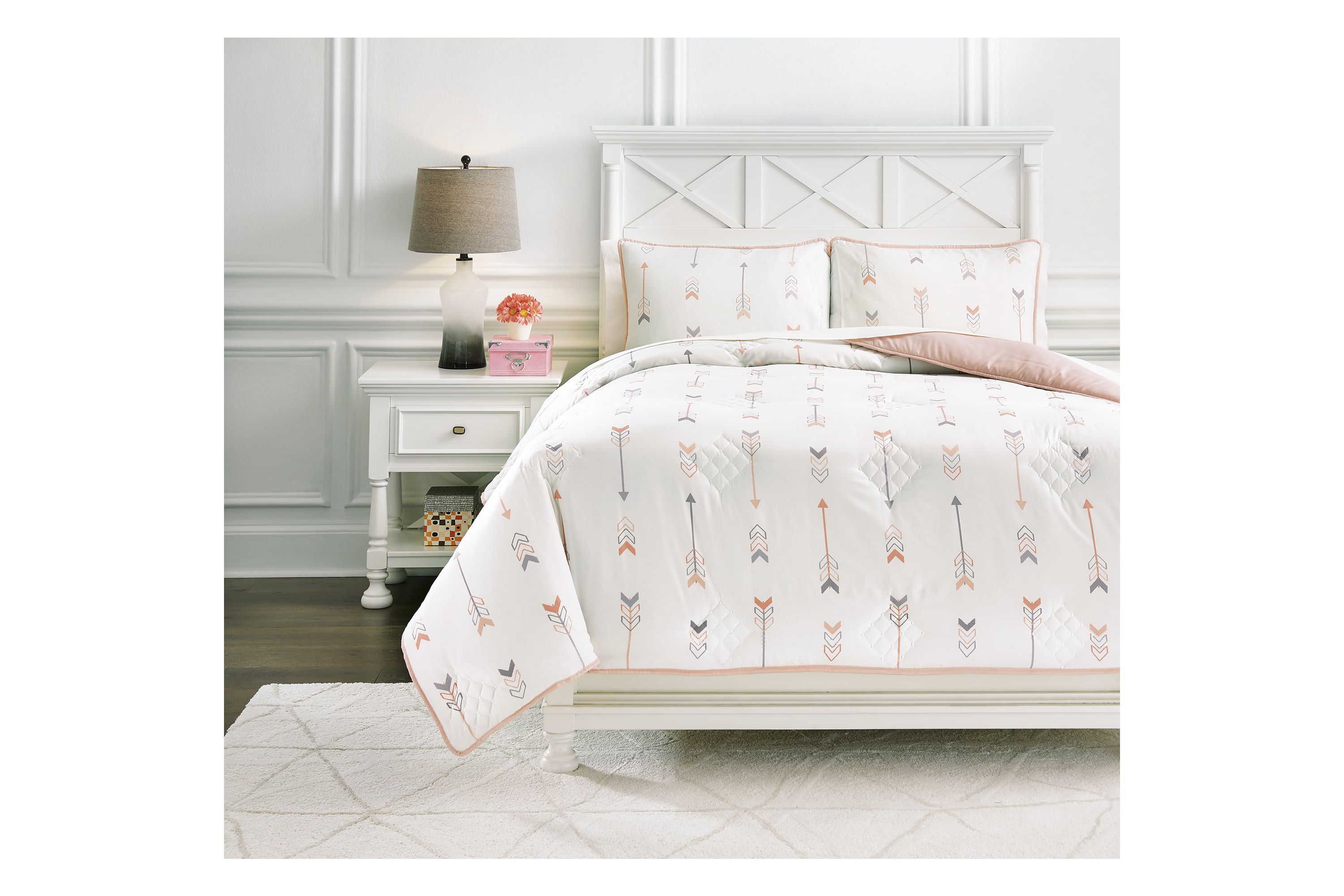 Lexann Comforter Set