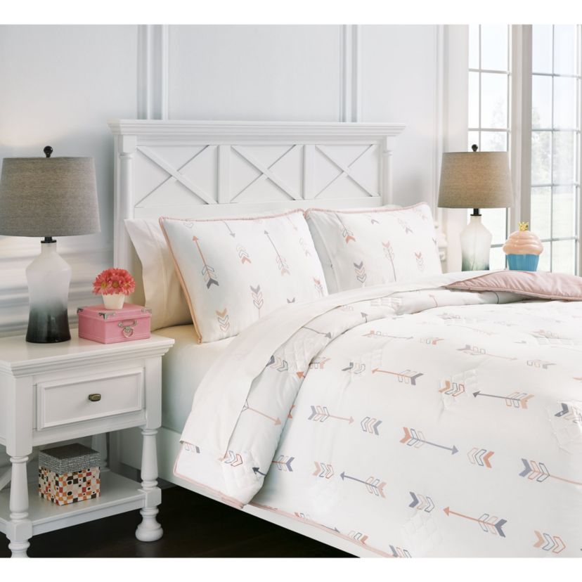 Lexann Comforter Set