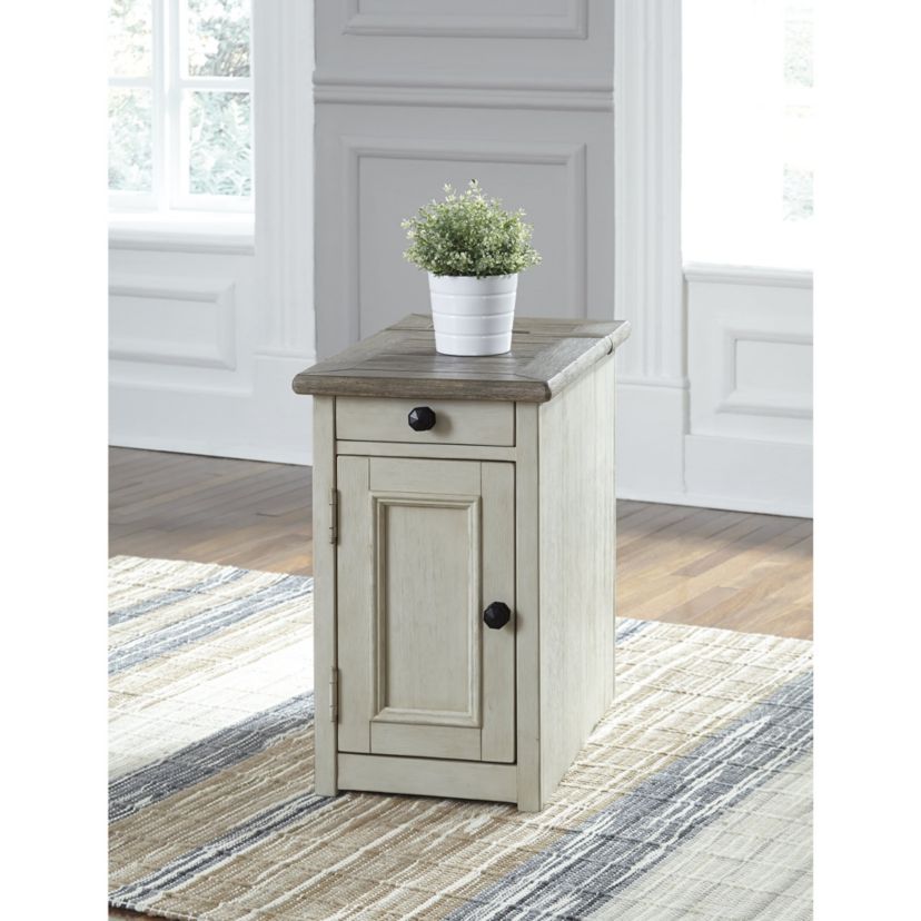 Tyler Creek Chairside End Table with USB Ports and Outlets