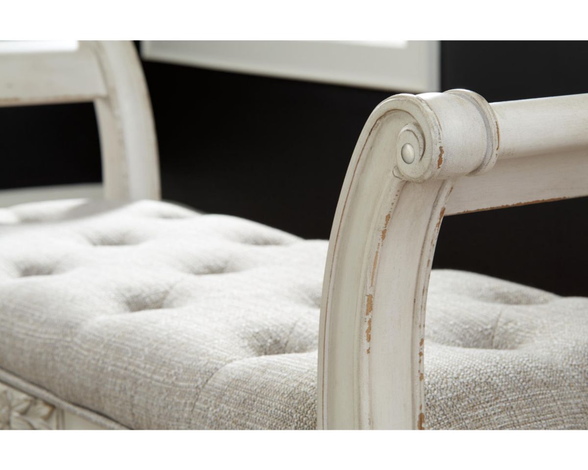 Realyn Accent Bench