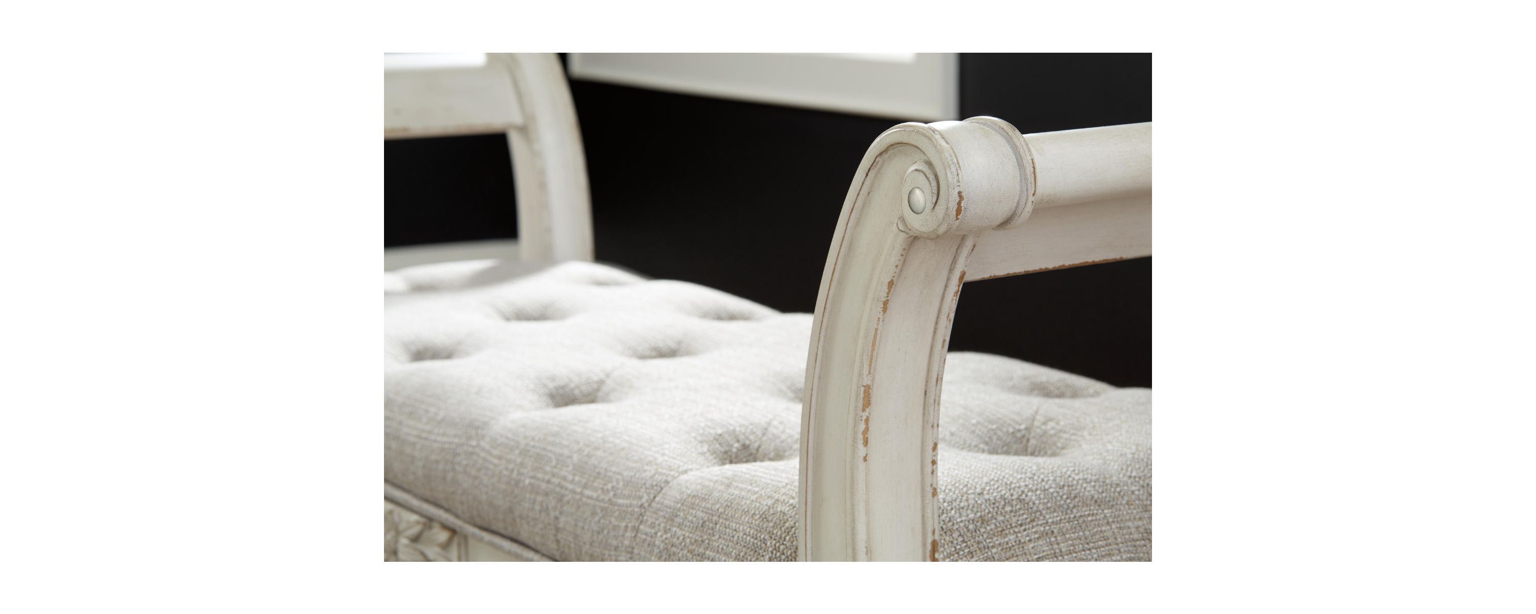 Realyn Accent Bench