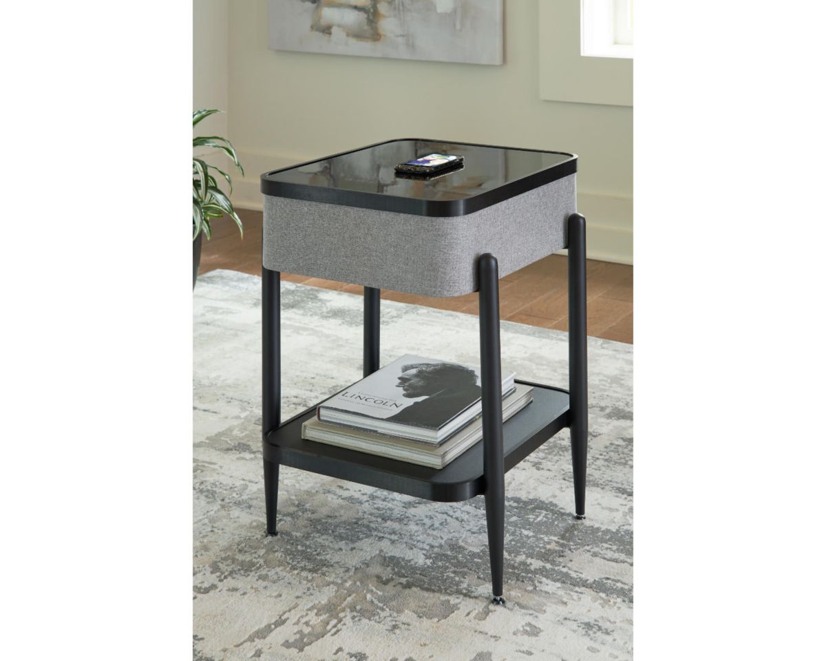 Jorvalee Accent Table
