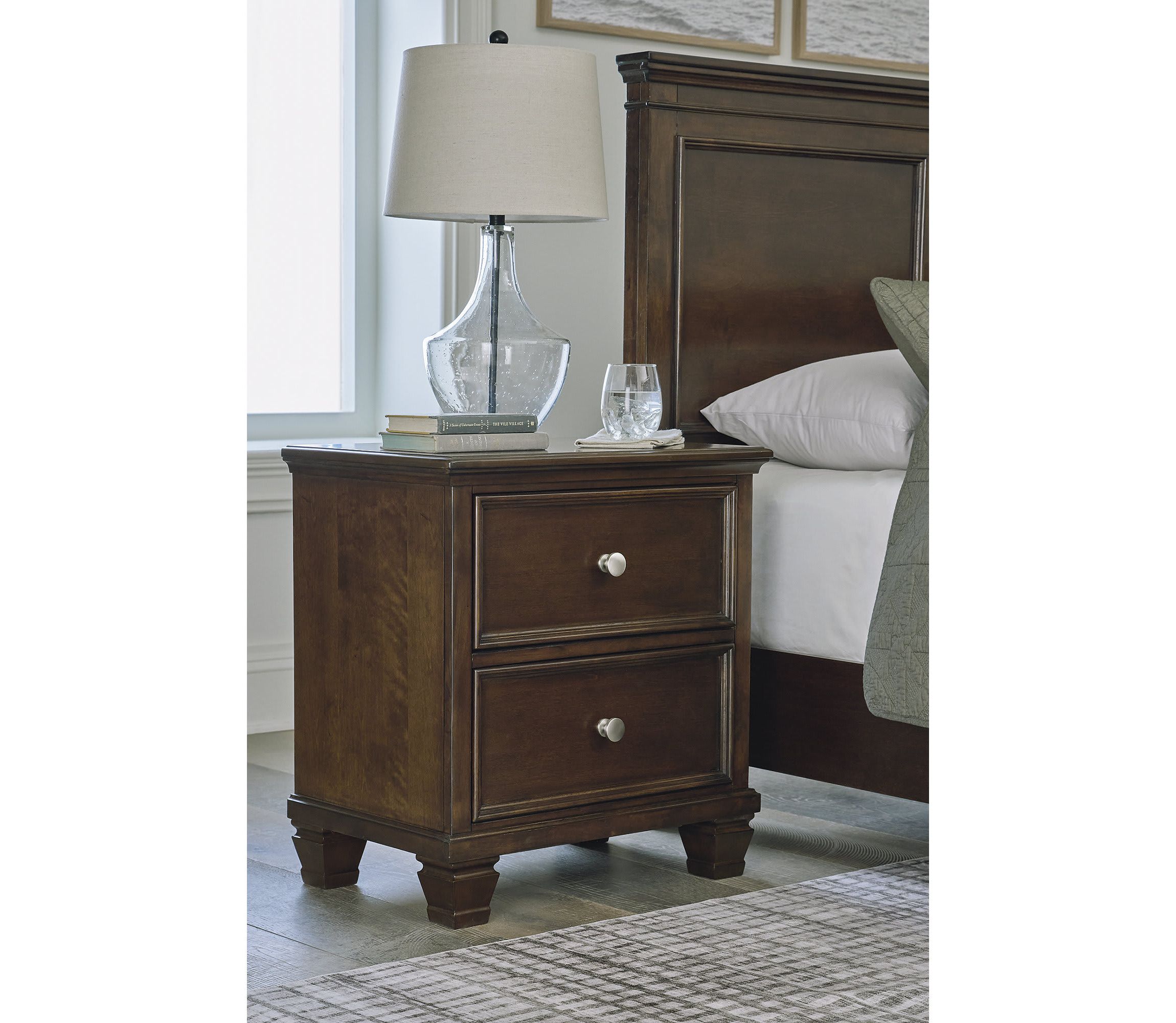 Danabrin Nightstand
