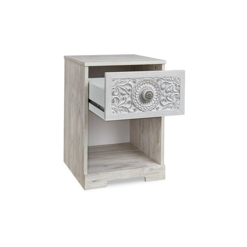 Paxberry Nightstand