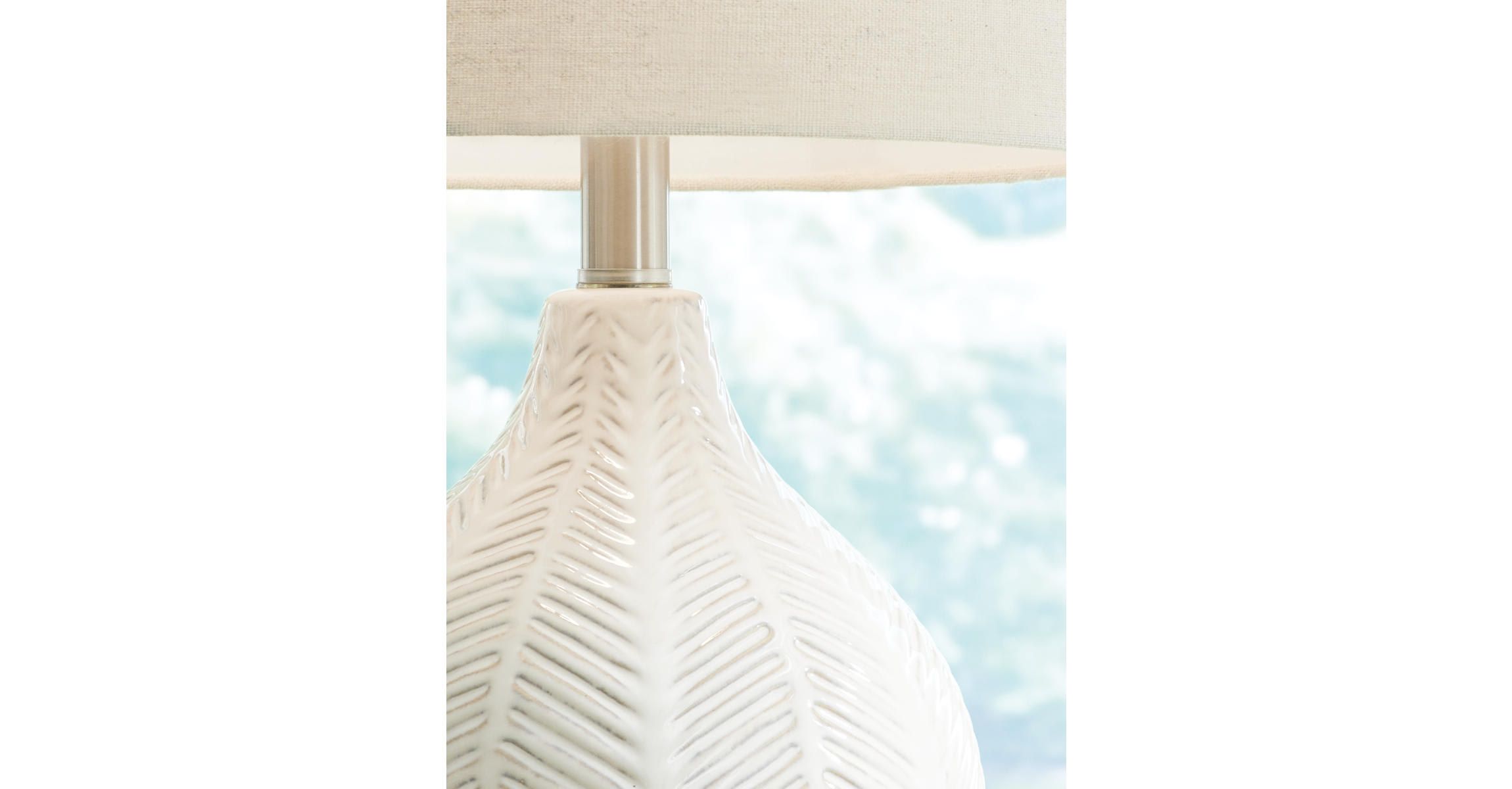 Rainermen Ceramic Table Lamp