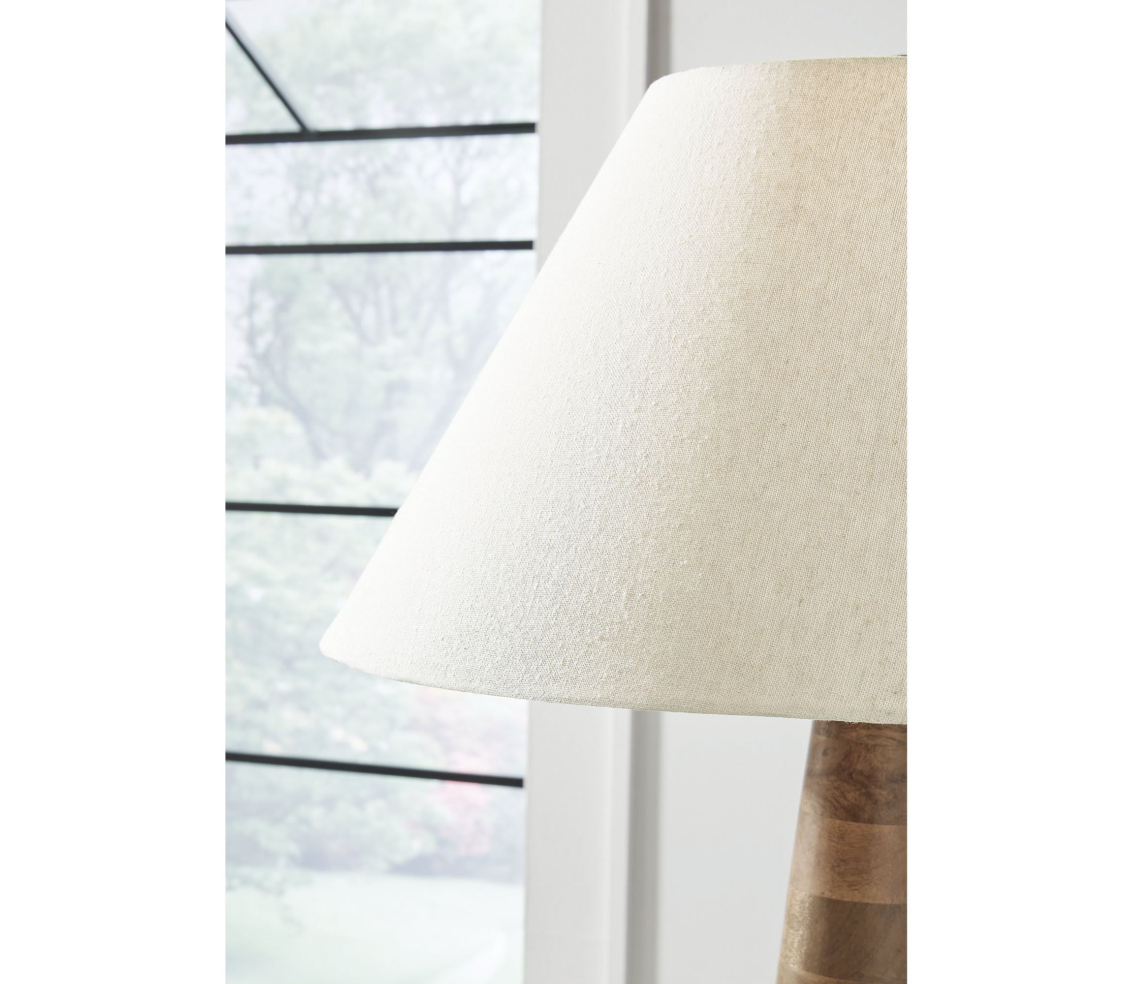 Danset Floor Lamp