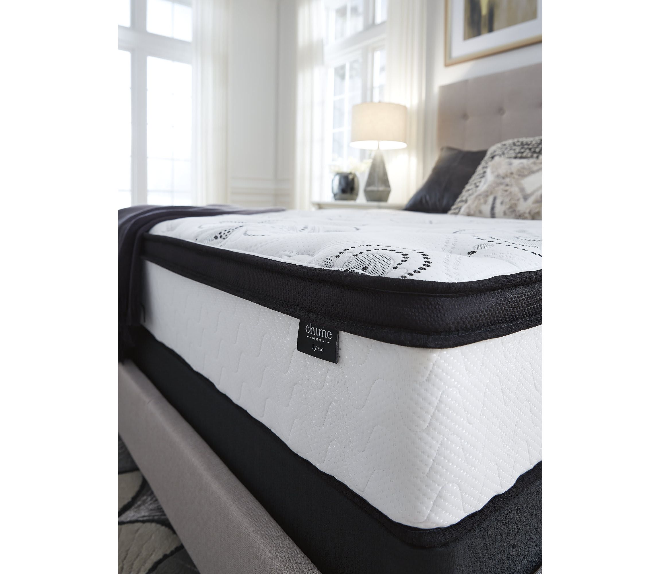 Chime 12 Inch Hybrid California King Mattress in a Box