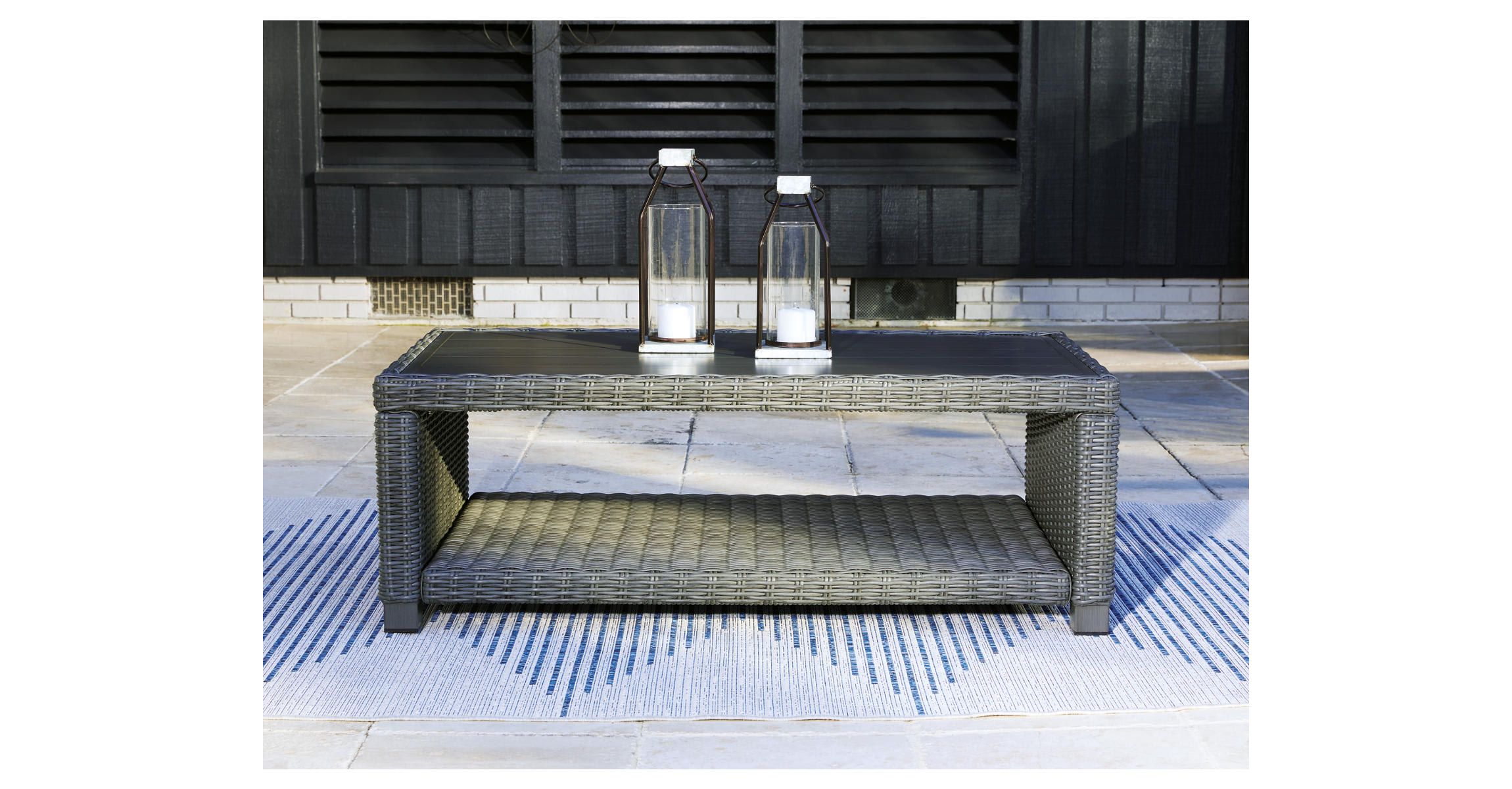 Elite Park Outdoor Coffee Table