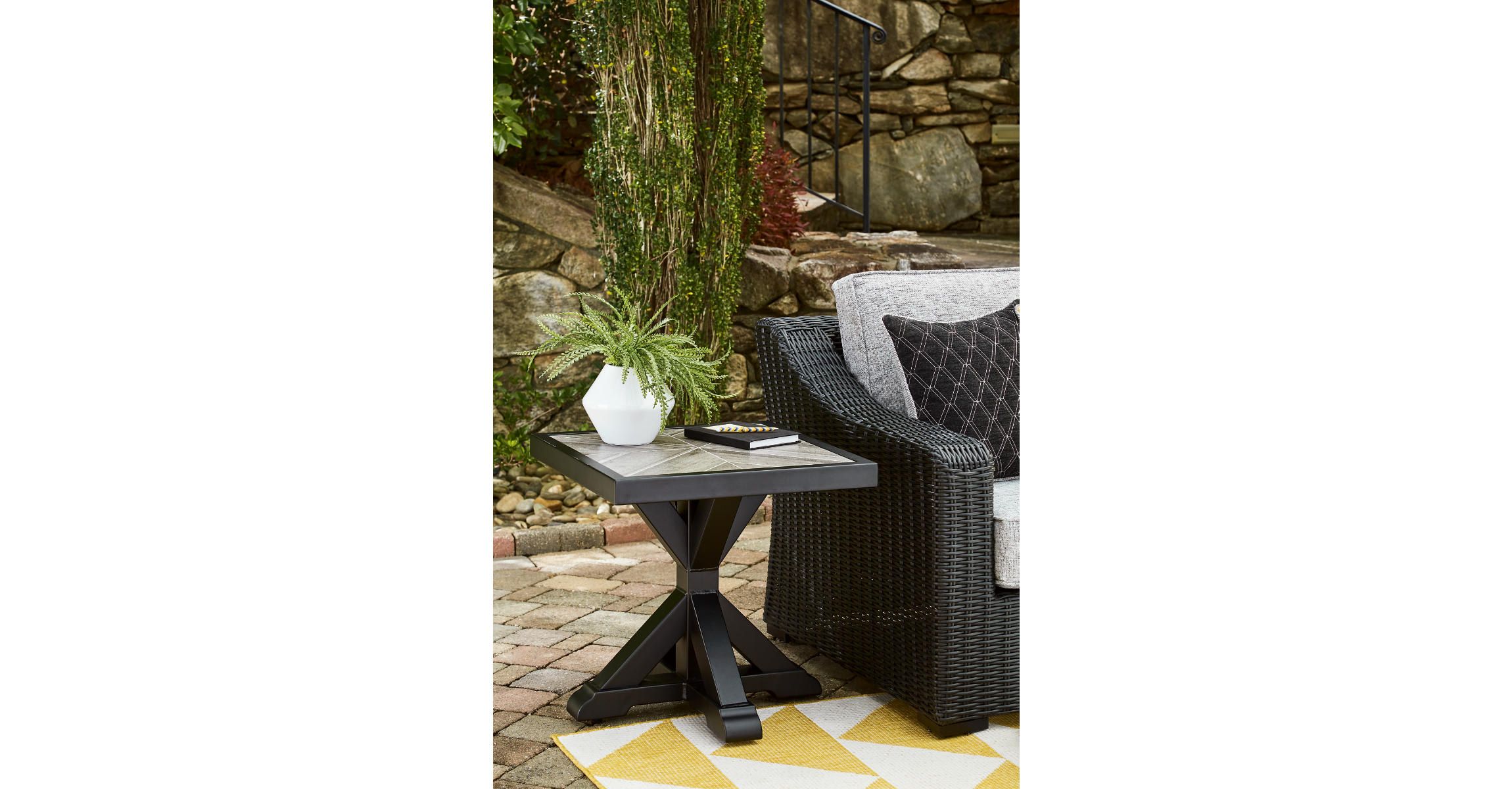Beachcroft Outdoor End Table